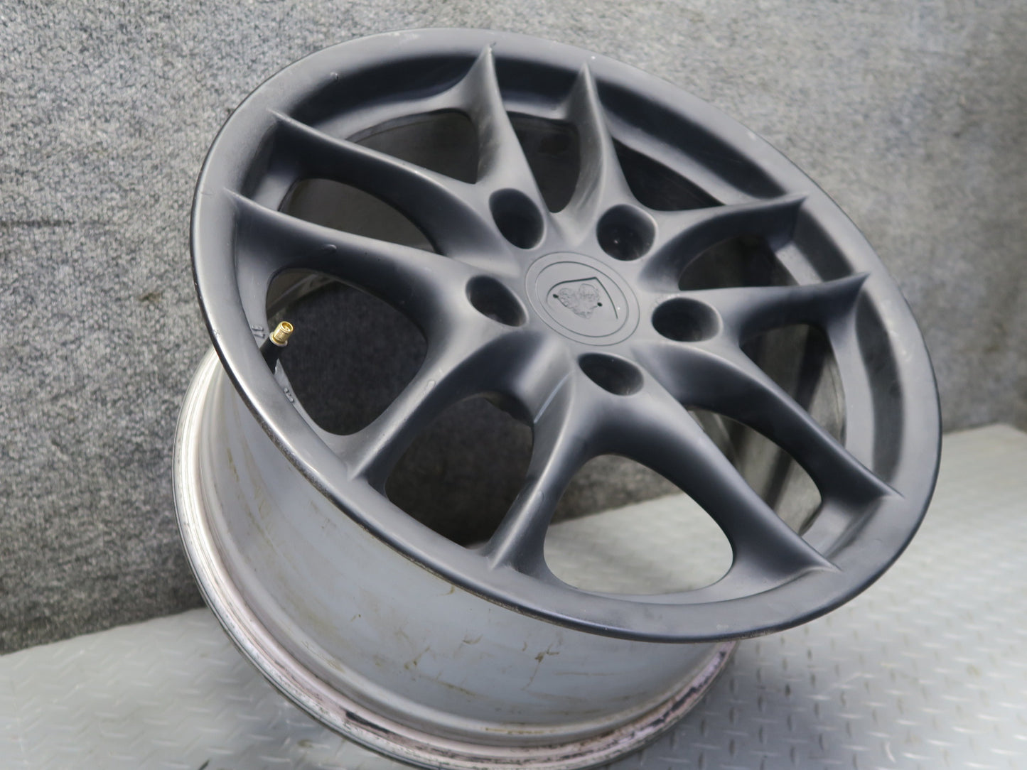 1999-2004 Porsche 911 996 Rear R17" Alloy Wheel Rim 17x8.5J ET48 98636212607