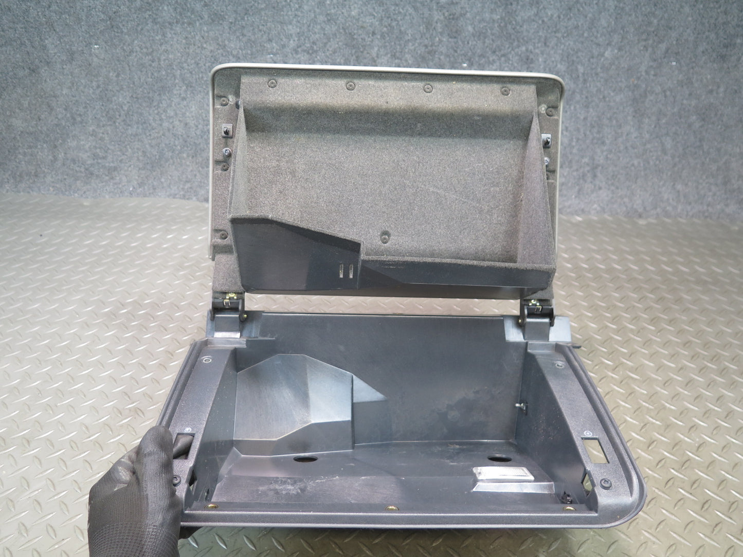 2002-2005 Porsche 911 Carrera 996 Front Right Dash Glove Box Door Lid
