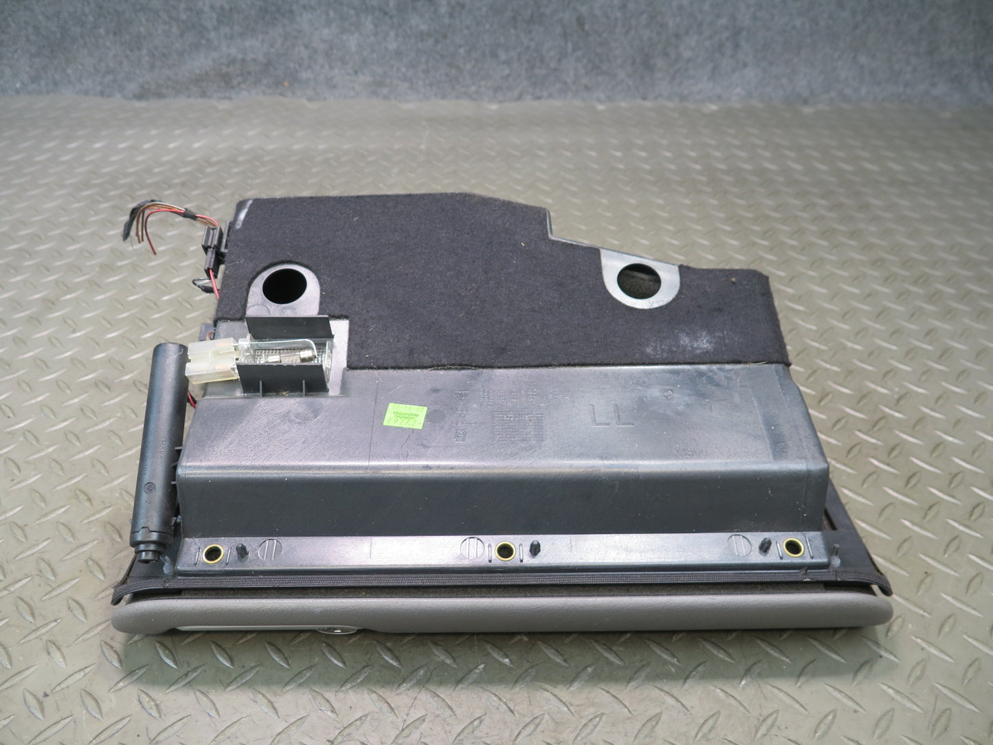 2002-2005 Porsche 911 Carrera 996 Front Right Dash Glove Box Door Lid