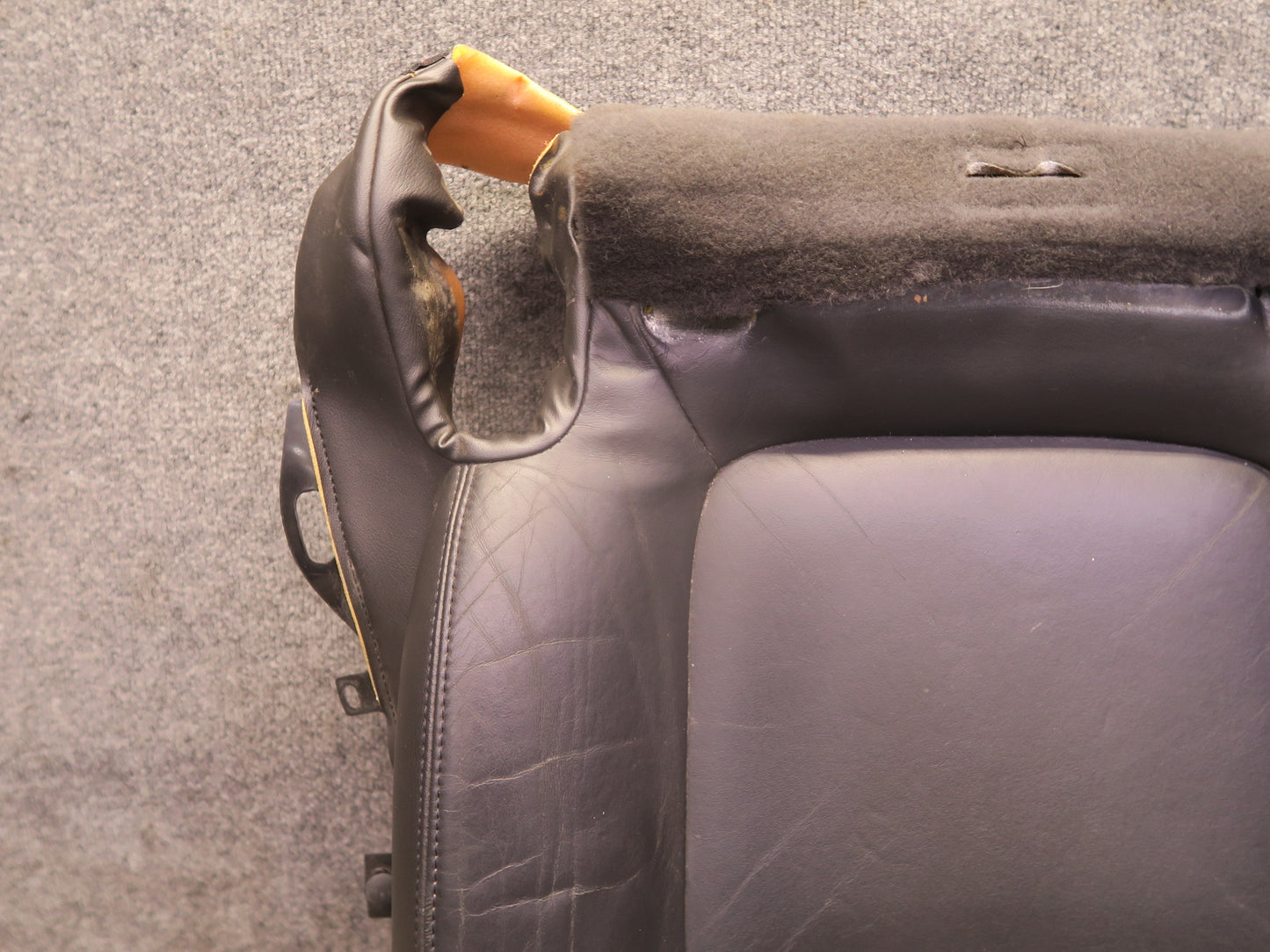 03-06 Chevrolet SSR Front Right Seat Lower Leather Cushion Black 49K Miles OEM