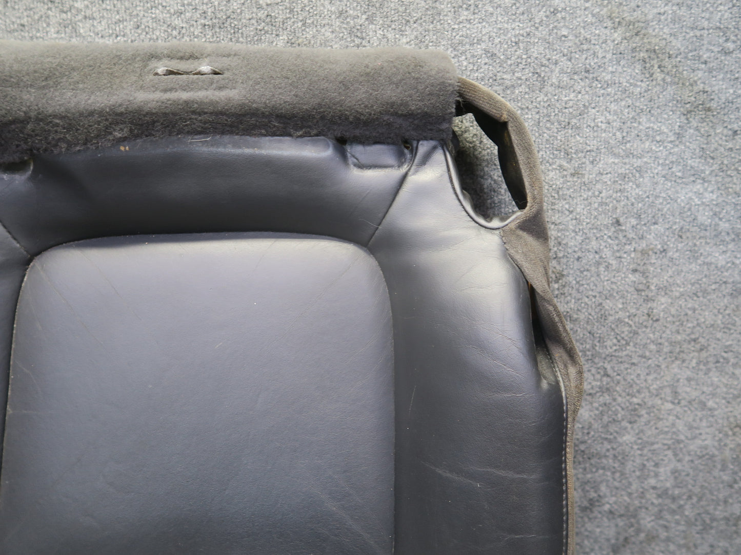 03-06 Chevrolet SSR Front Right Seat Lower Leather Cushion Black 49K Miles OEM