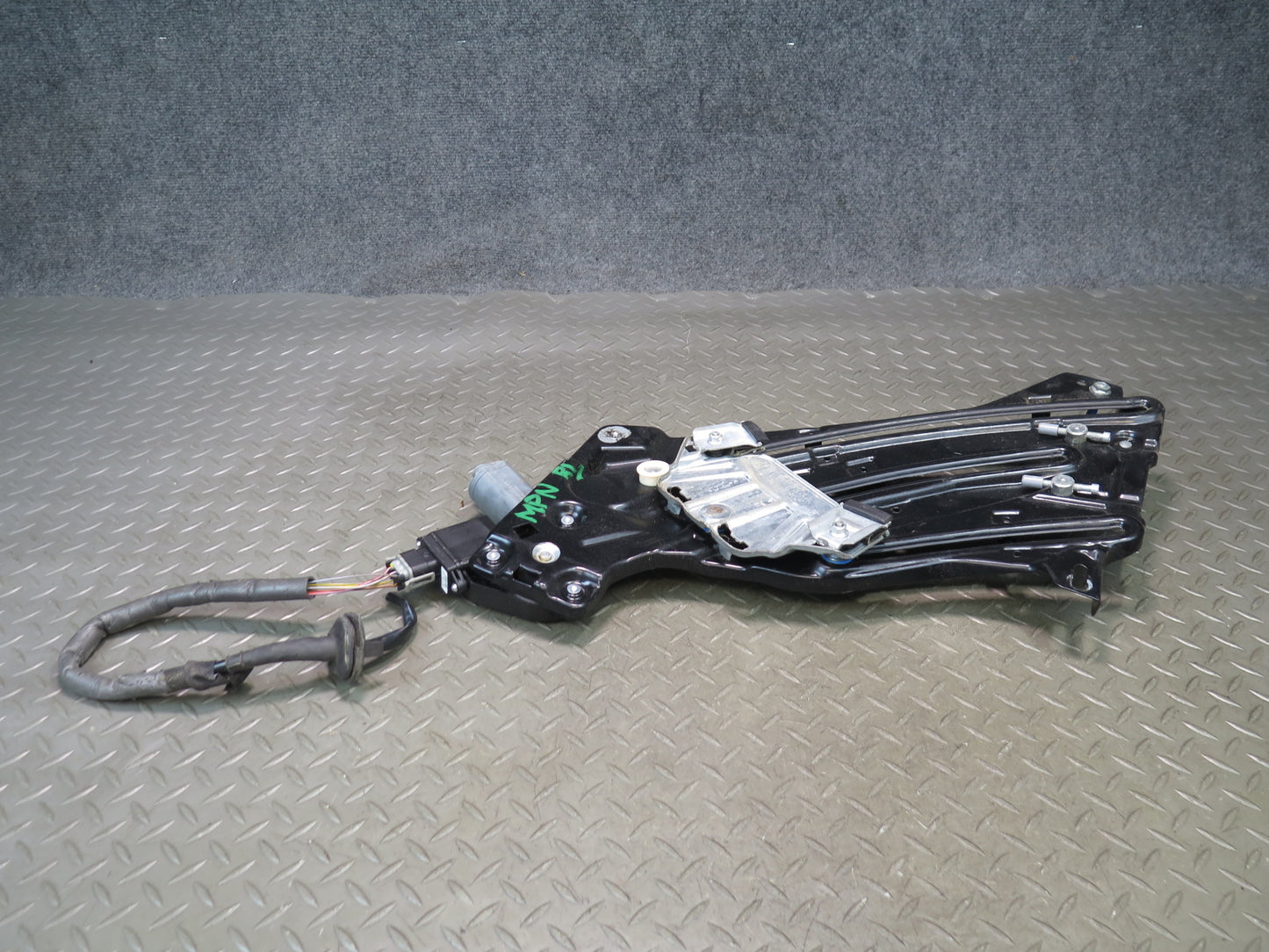 1999-2005 Porsche 911 996 Convertible Rear Left Side Window Regulator w Motor
