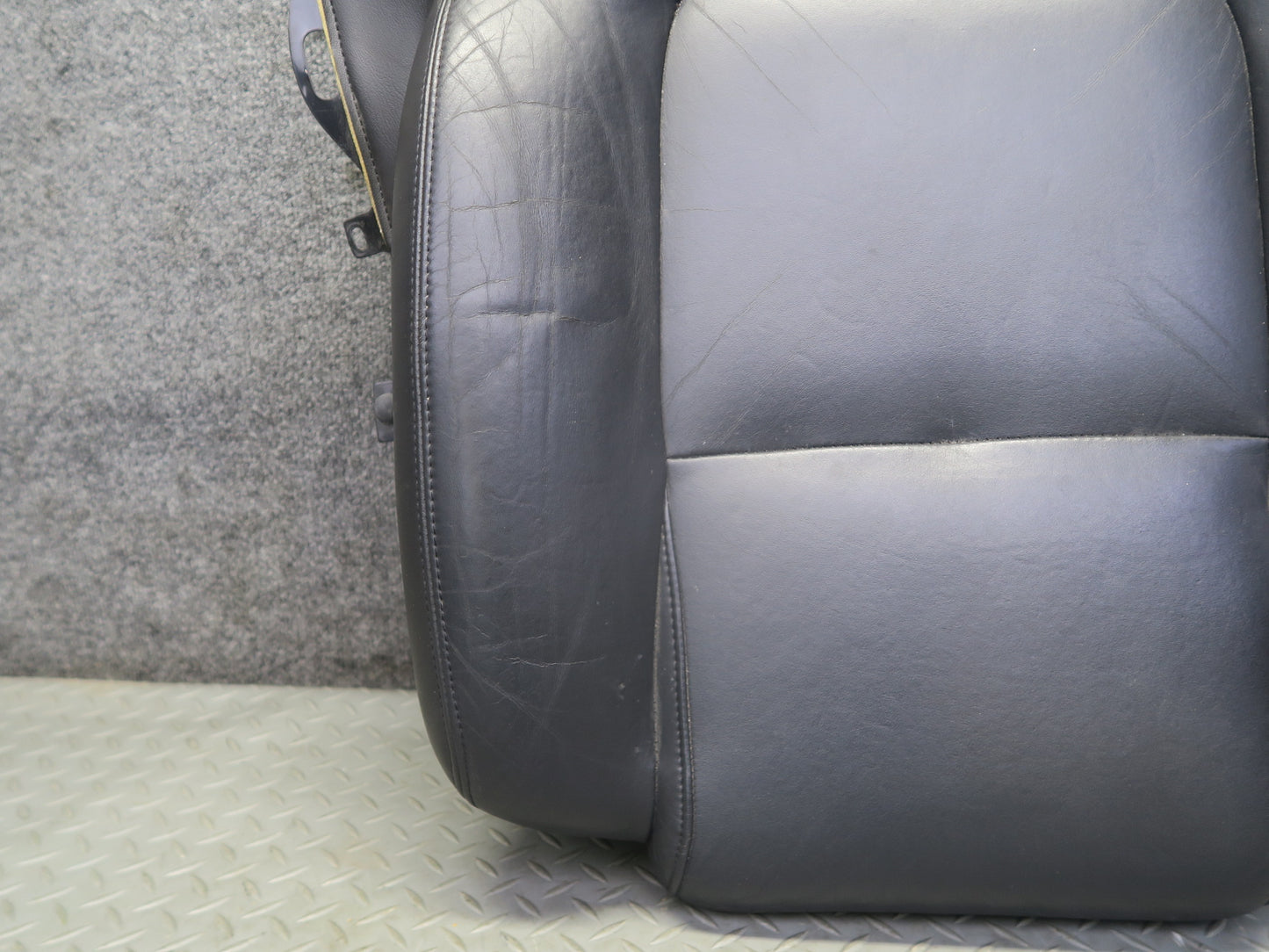 03-06 Chevrolet SSR Front Right Seat Lower Leather Cushion Black 49K Miles OEM
