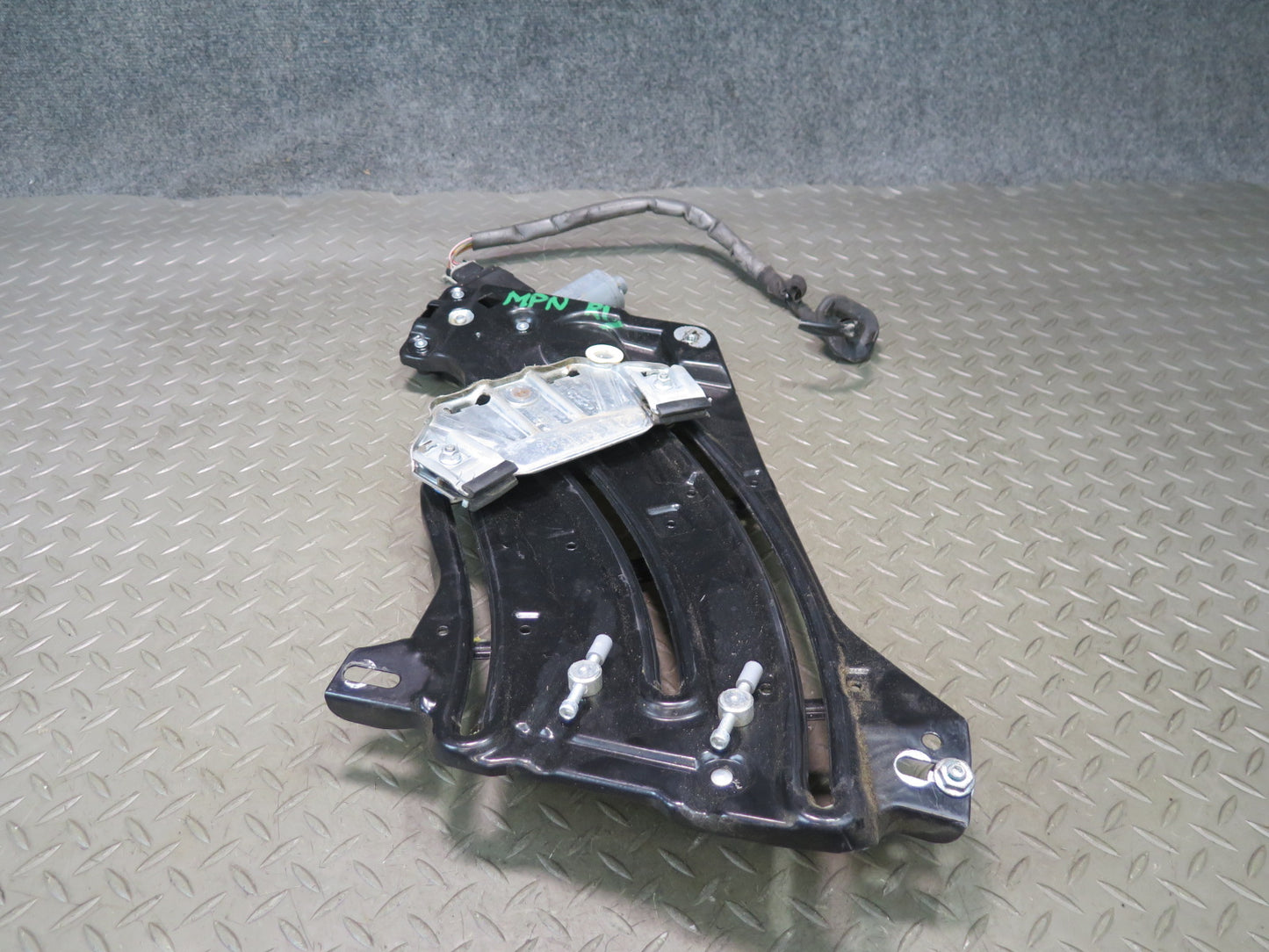 1999-2005 Porsche 911 996 Convertible Rear Left Side Window Regulator w Motor