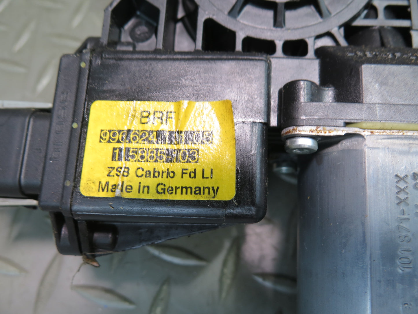 1999-2005 Porsche 911 996 Convertible Rear Left Side Window Regulator w Motor