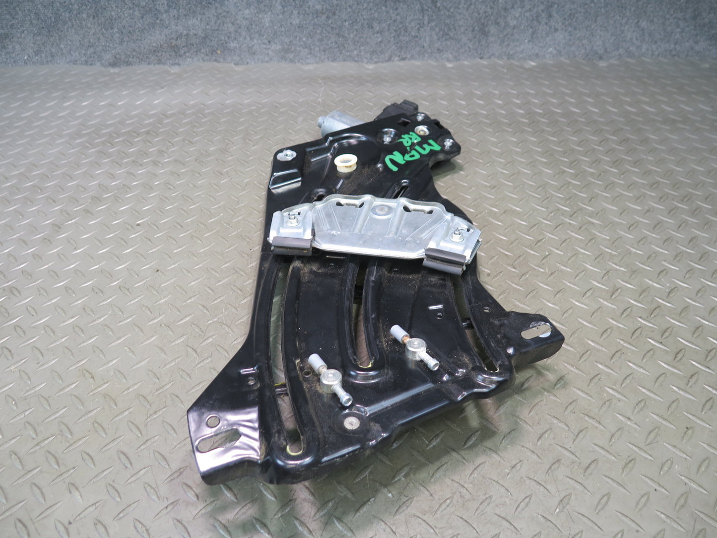 1999-2005 Porsche 911 996 Convertible Rear Right Side Window Regulator w Motor