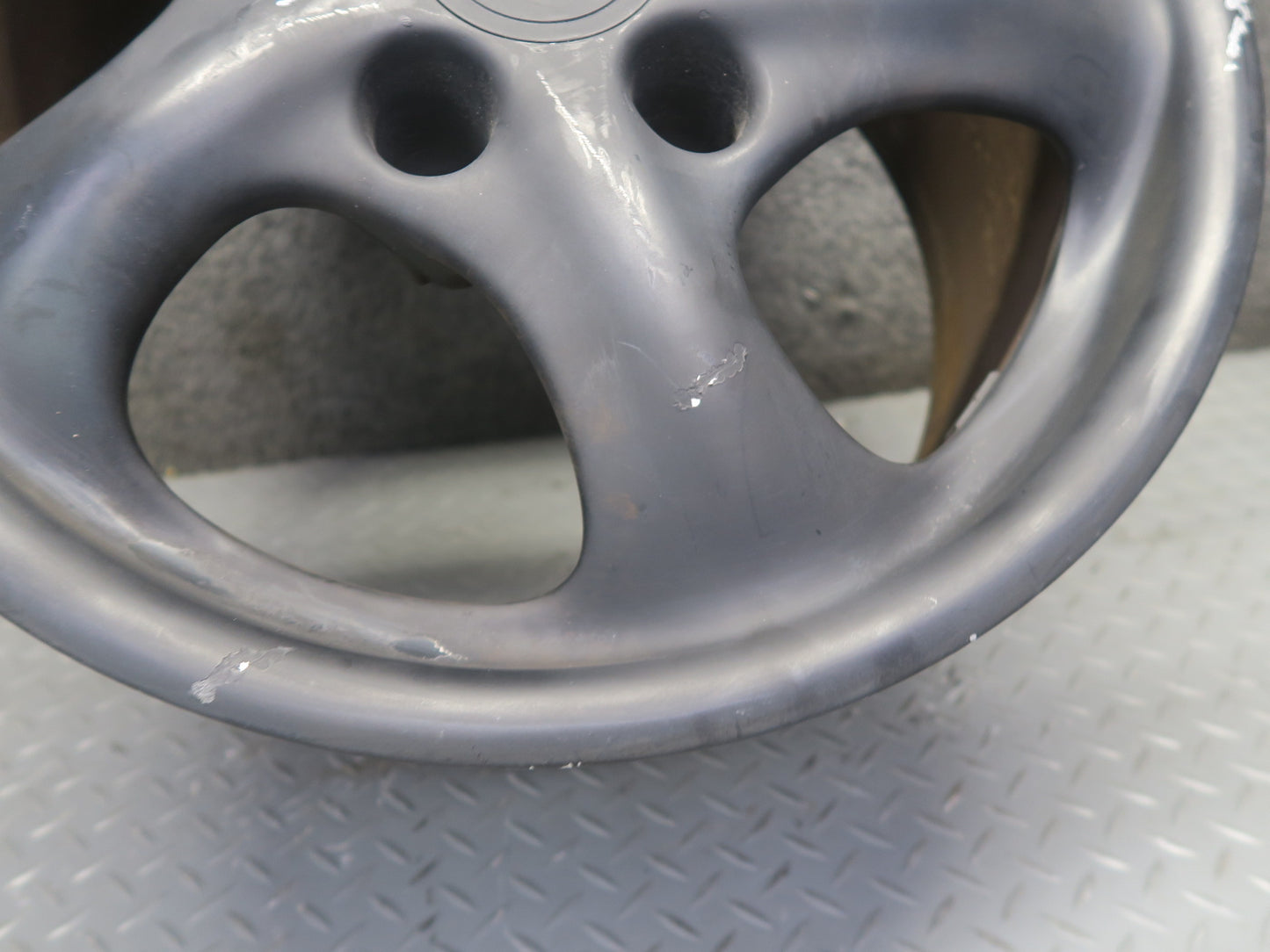 1999-2004 Porsche 911 996 Rear Alloy R17" Wheel Rim 17x8.5 ET50 99636212605