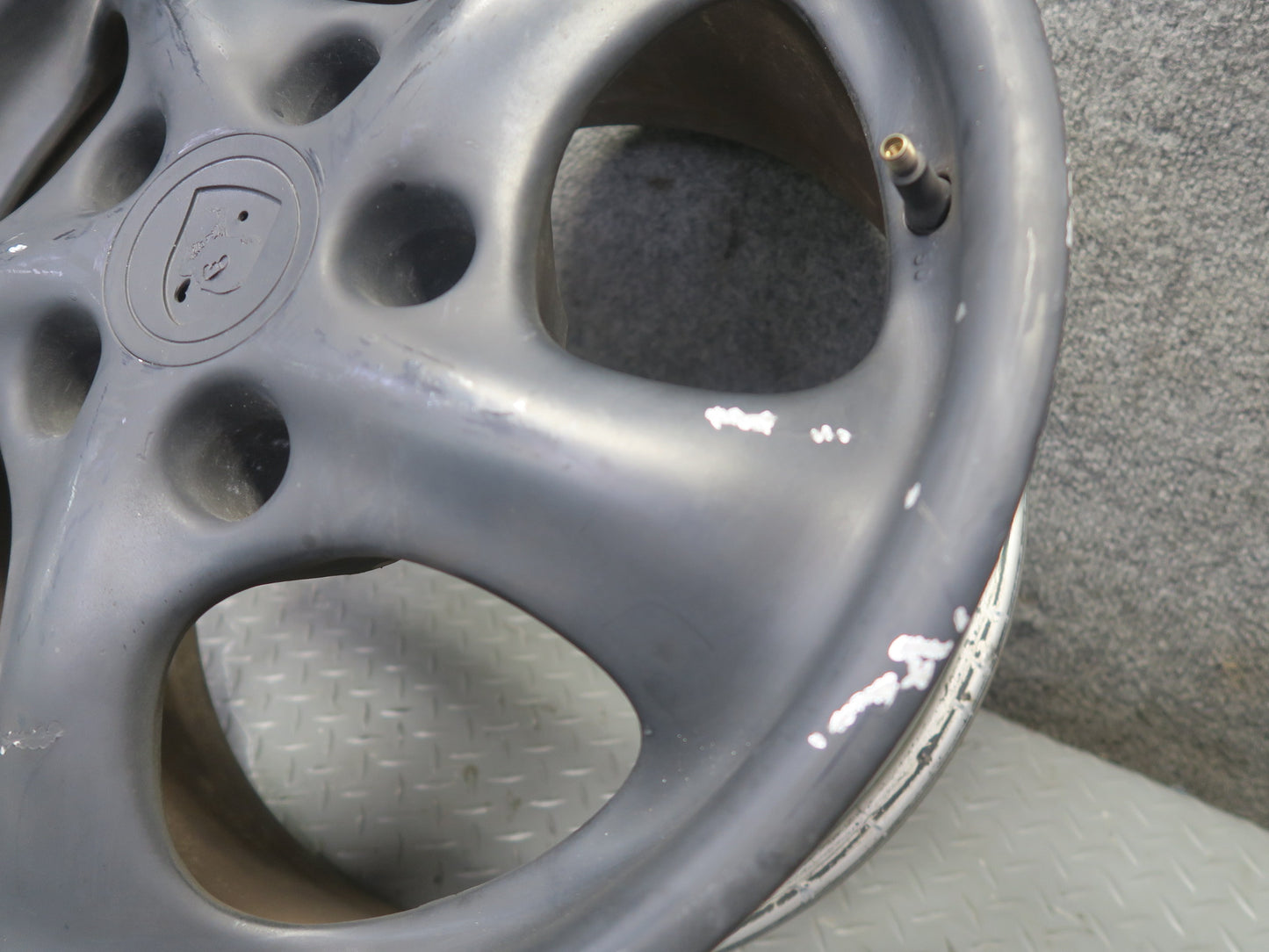 1999-2004 Porsche 911 996 Rear Alloy R17" Wheel Rim 17x8.5 ET50 99636212605