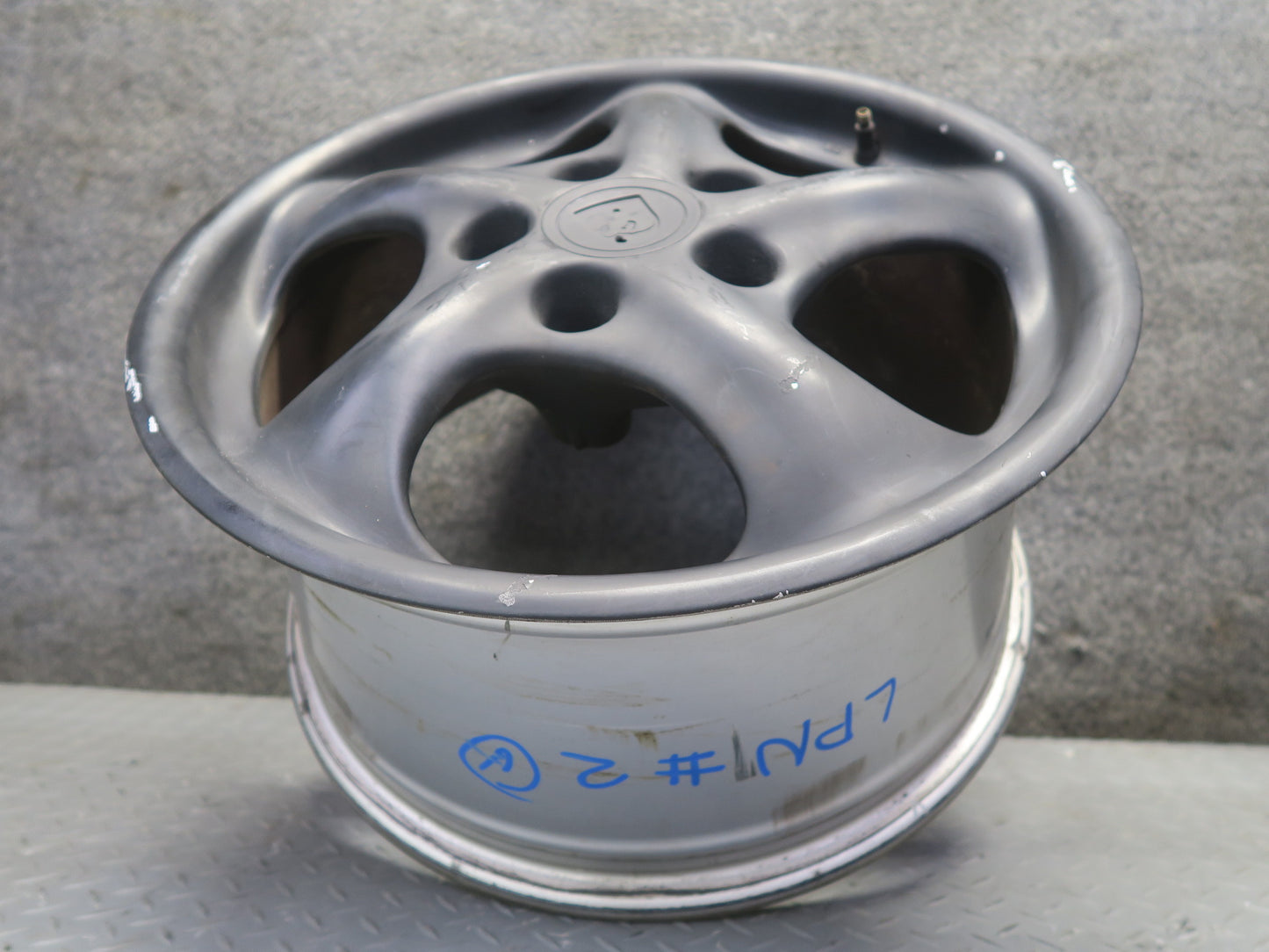 1999-2004 Porsche 911 996 Rear Alloy R17" Wheel Rim 17x8.5 ET50 99636212605