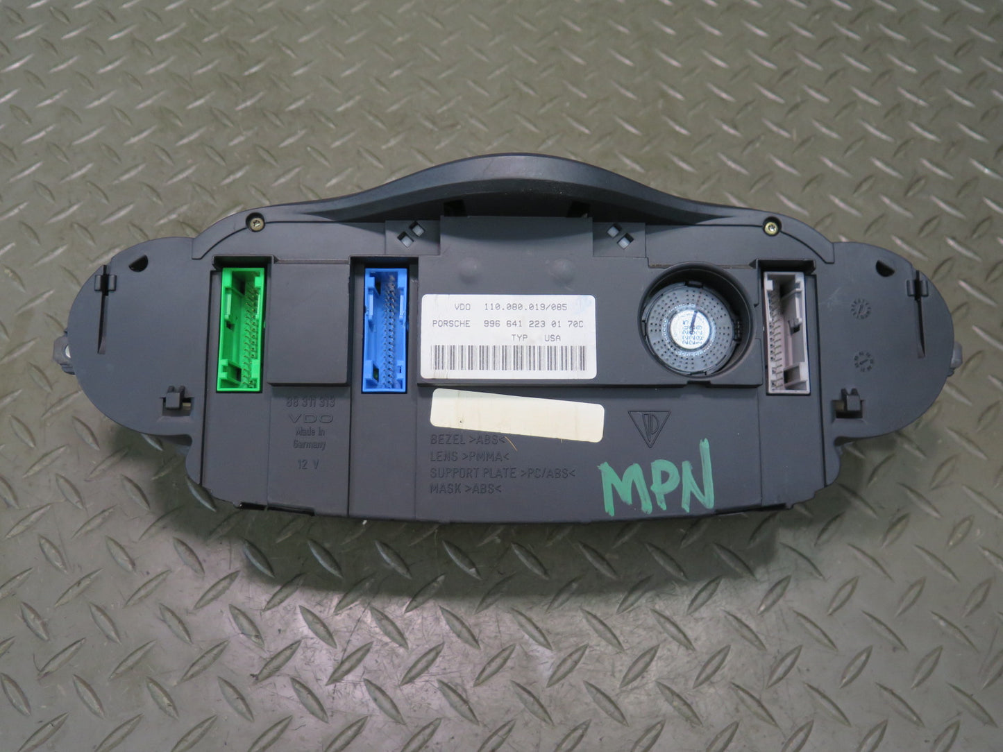 2002-2005 Porsche 911 996 Convert AWD M/T Speedometer Instrument Cluster Gauge