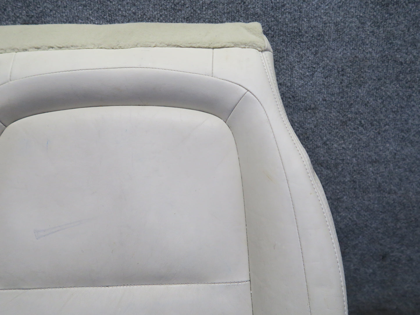 02-05 Lexus UZZ40L SC30 Front Right Leather Seat Lower Cushion Ecru OEM