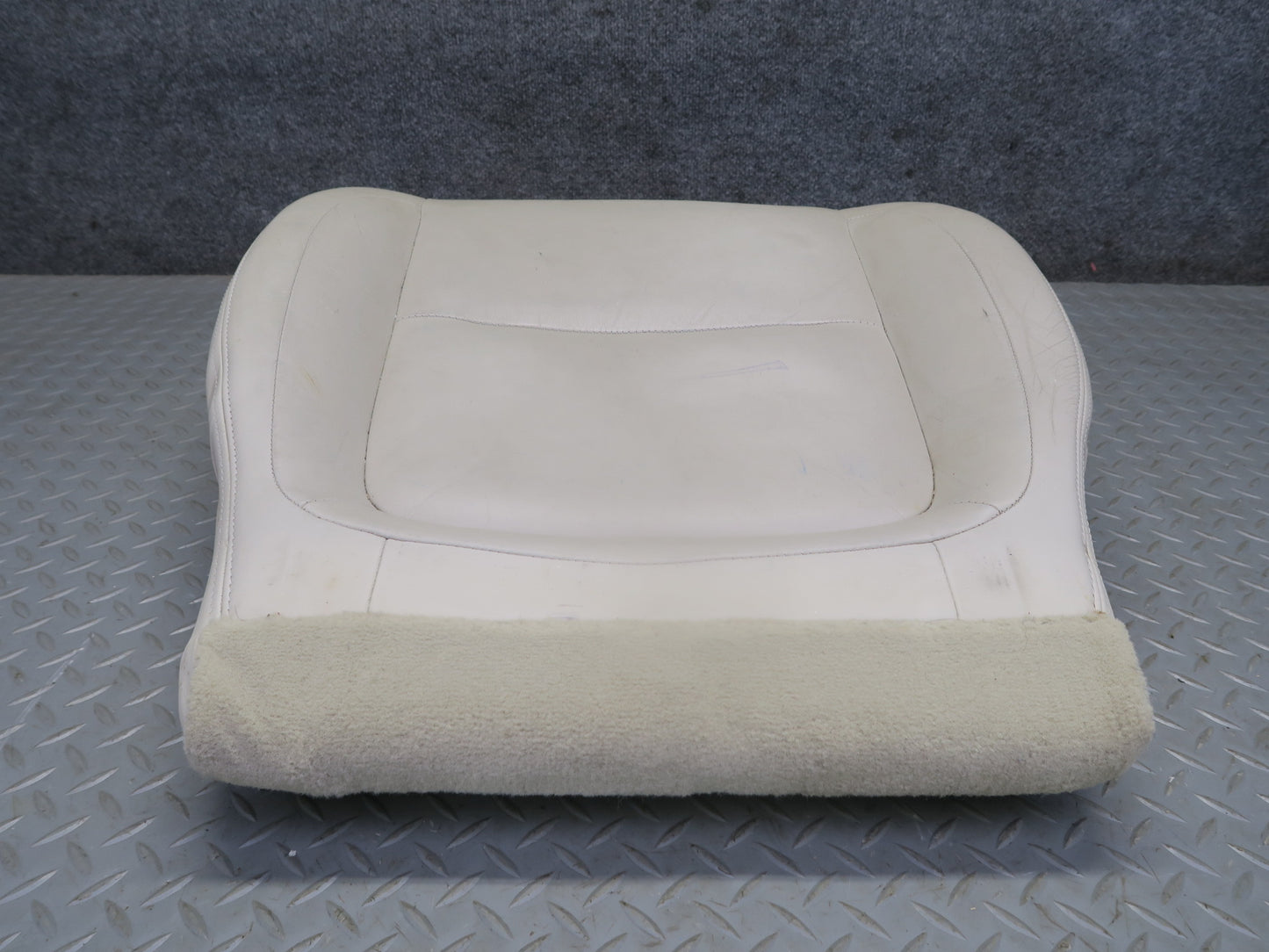 02-05 Lexus UZZ40L SC30 Front Right Leather Seat Lower Cushion Ecru OEM