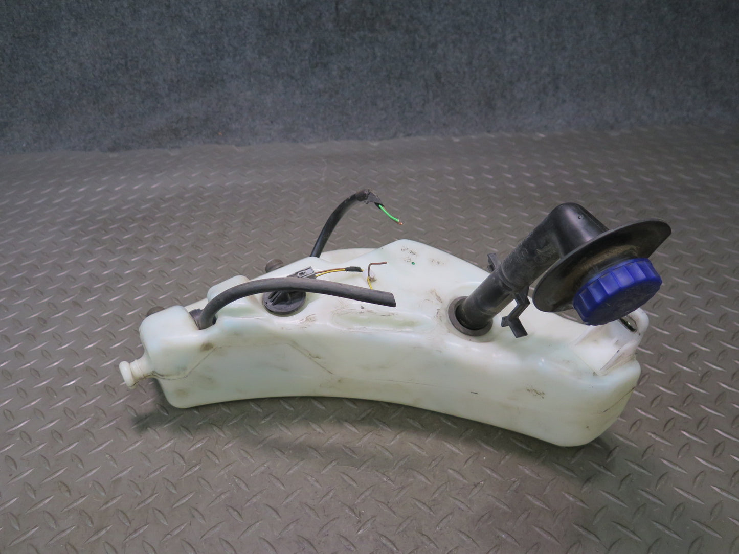 1999-2004 Porsche 911 996 Windshield Washer Fluid Reservoir w Neck & Pump