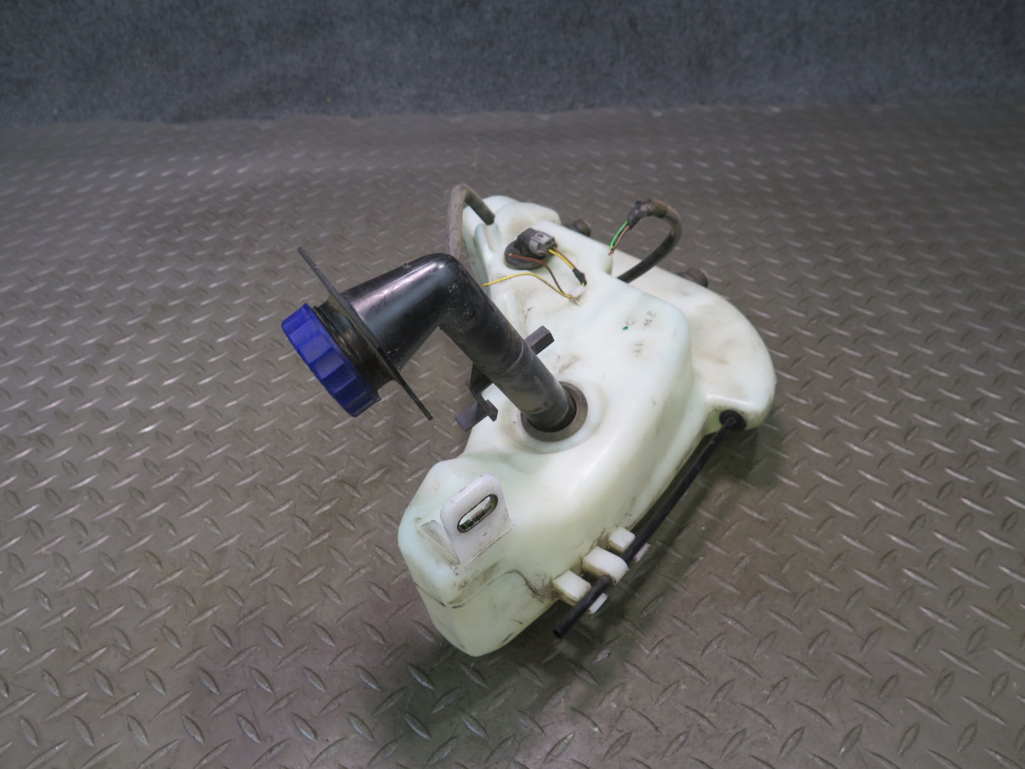 1999-2004 Porsche 911 996 Windshield Washer Fluid Reservoir w Neck & Pump