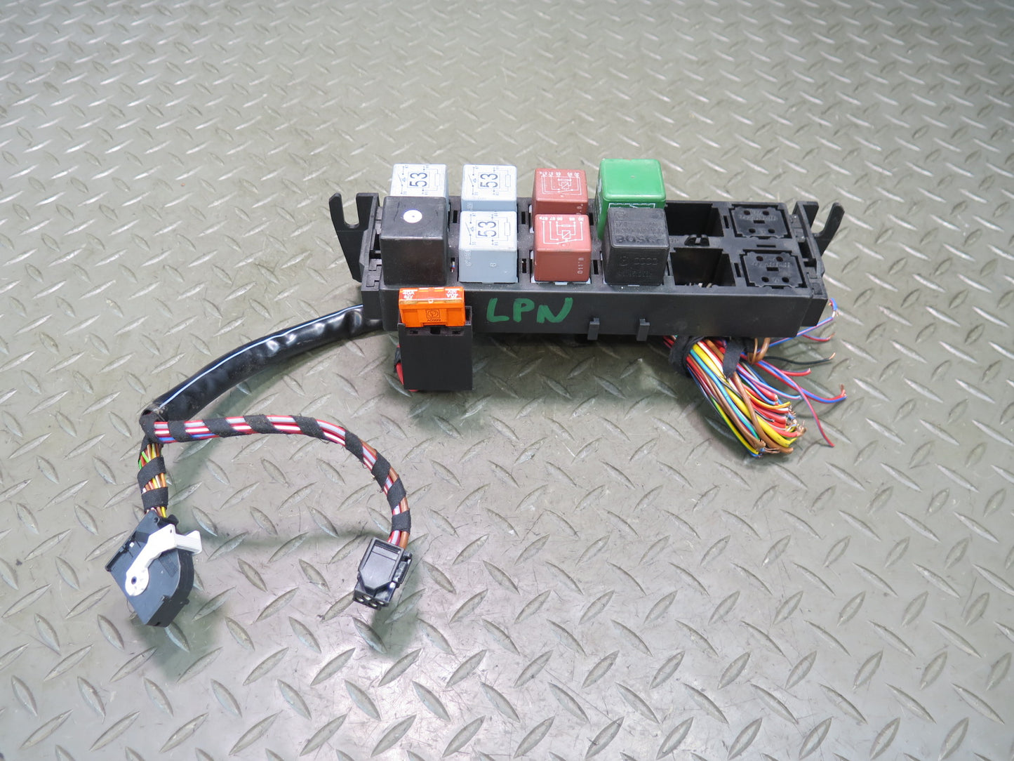 1999-2004 Porsche 911 996 Fuse Relay Box Module