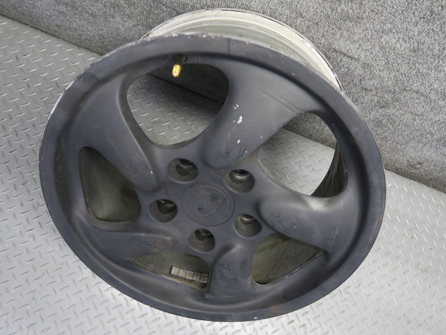1999-2004 Porsche 911 996 Rear Alloy R17" Wheel Rim 17x8.5 ET50 98636212605
