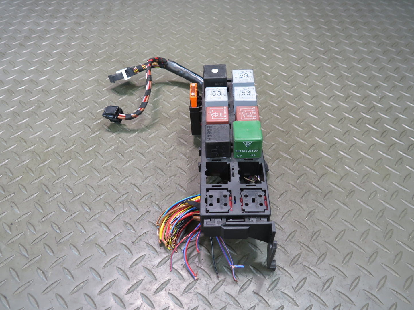 1999-2004 Porsche 911 996 Fuse Relay Box Module