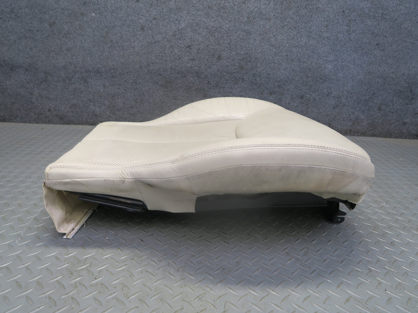 07-08 Mercedes R230 SL550 Front Left Seat Lower Leather Perforated Cushion OEM