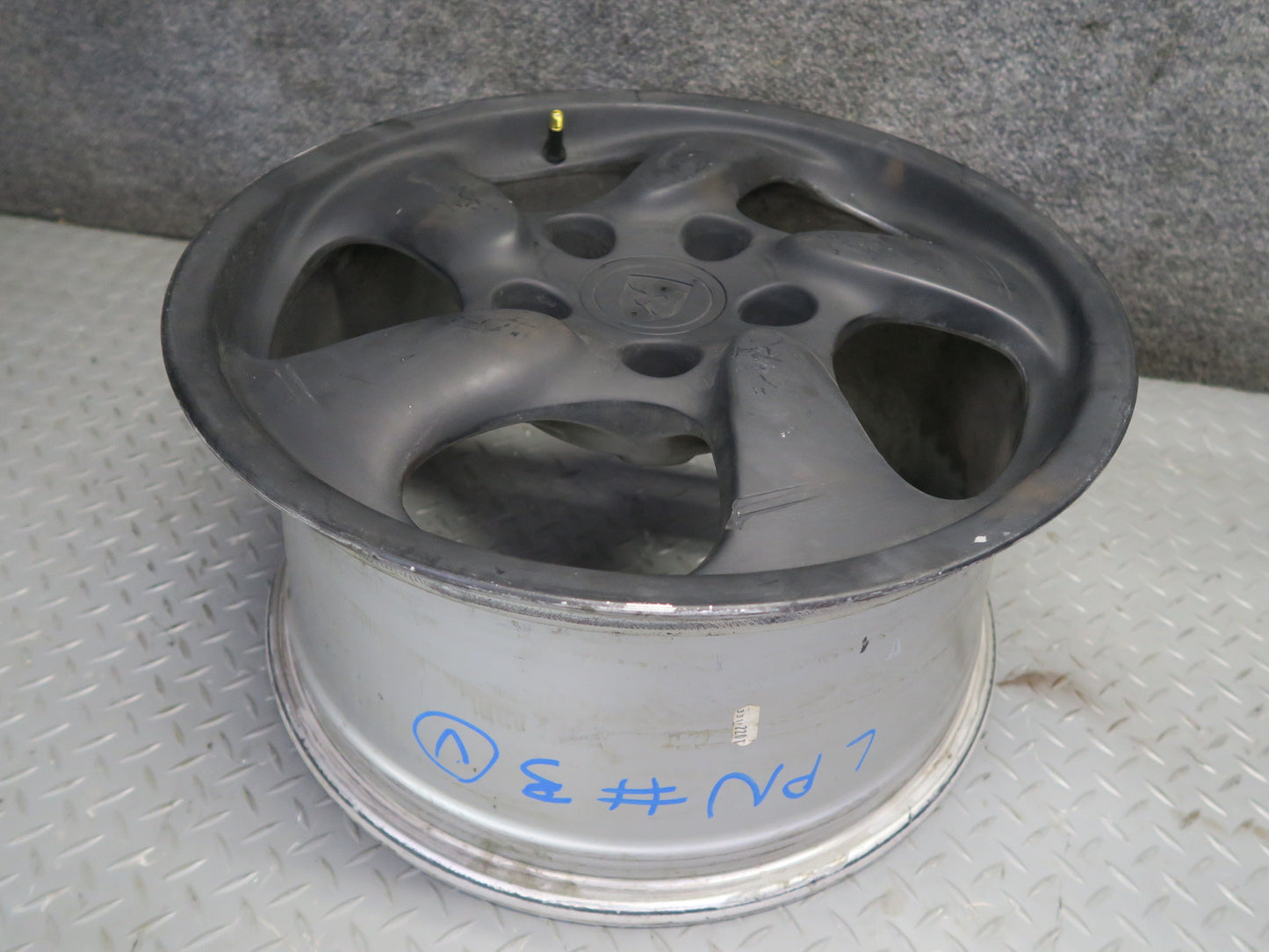1999-2004 Porsche 911 996 Rear Alloy R17" Wheel Rim 17x8.5 ET50 98636212605