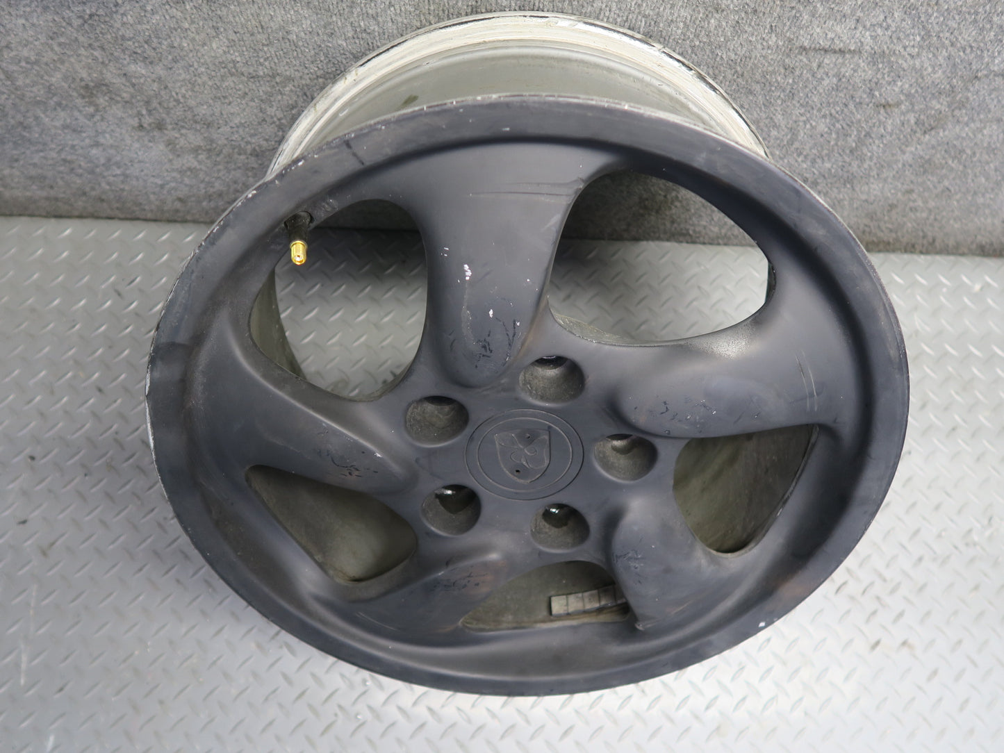 1999-2004 Porsche 911 996 Rear Alloy R17" Wheel Rim 17x8.5 ET50 98636212605