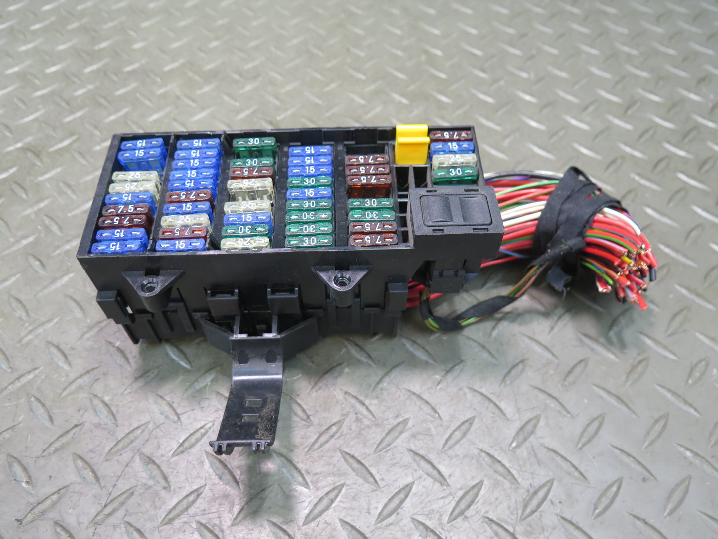 1999-2004 Porsche 911 996 Fuse Relay Box Module 99661021000