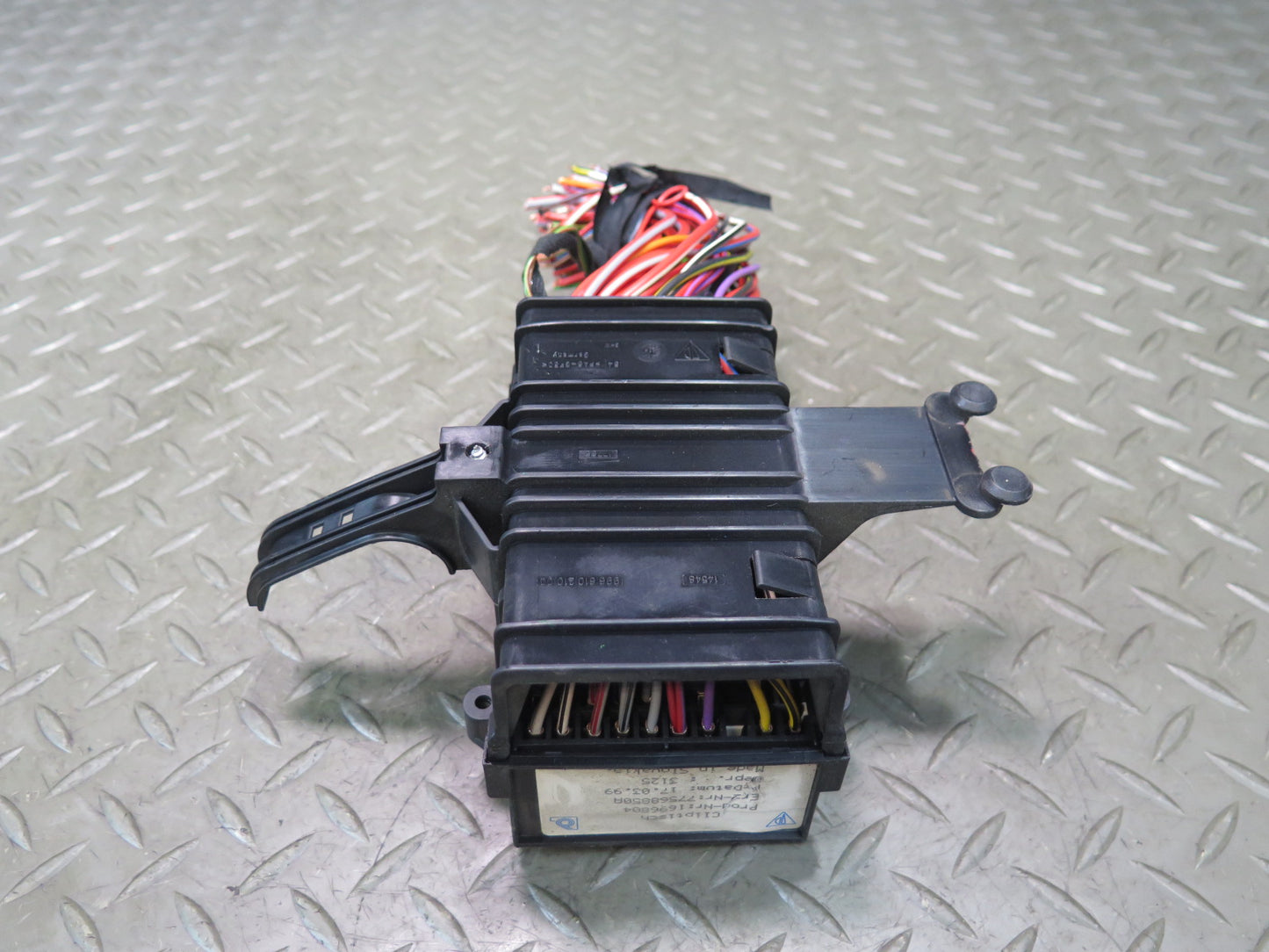 1999-2004 Porsche 911 996 Fuse Relay Box Module 99661021000