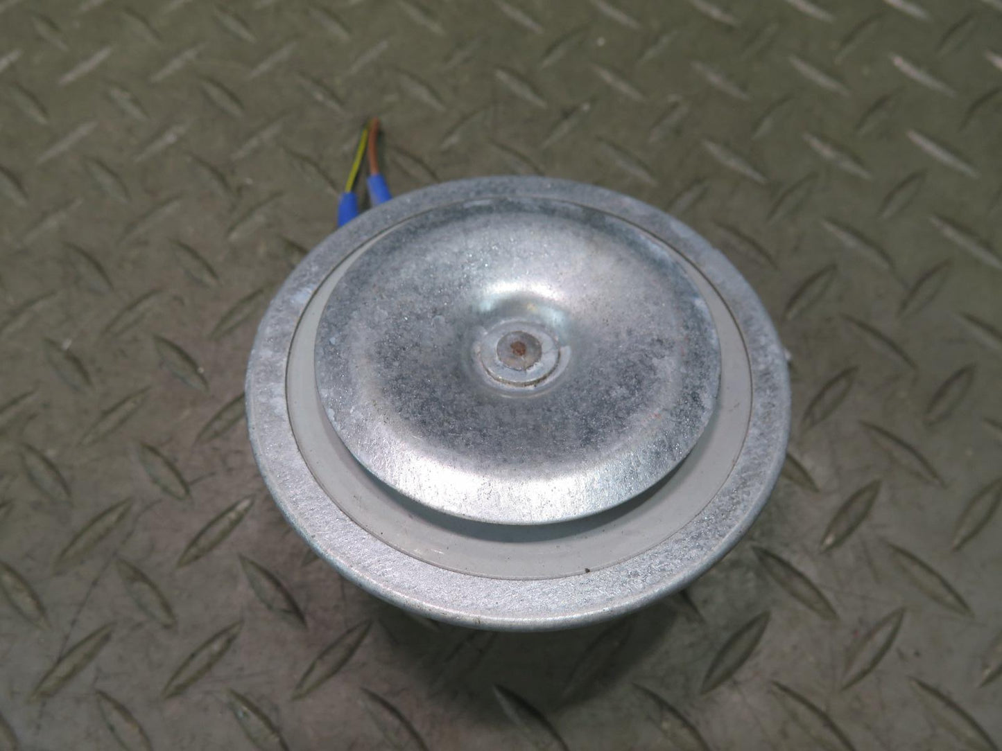 1999-2004 Porsche 911 996 Anti Theft Alarm Horn Siren