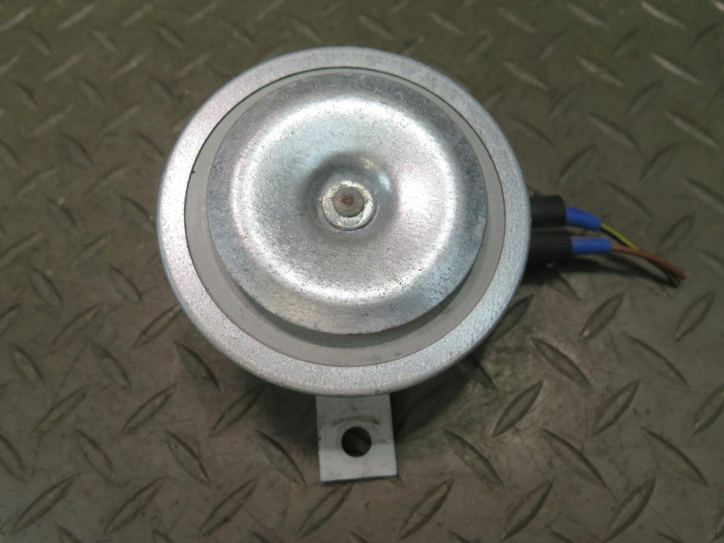 1999-2004 Porsche 911 996 Anti Theft Alarm Horn Siren