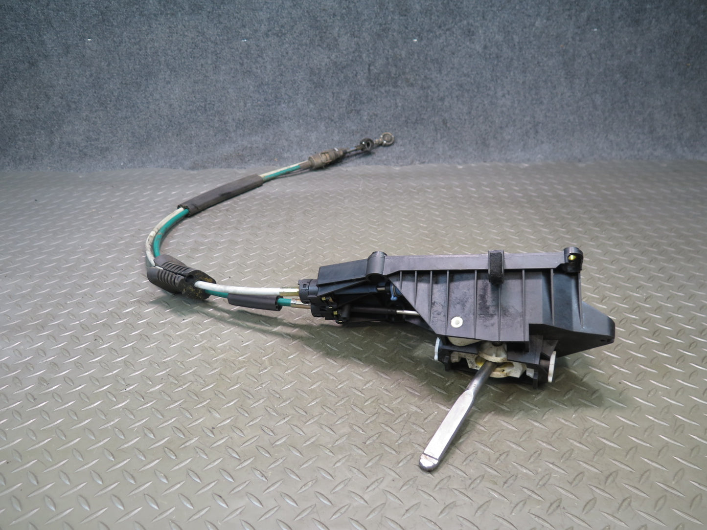 1999-2004 Porsche 911 996 Automatic Transmission Shifter w Cable