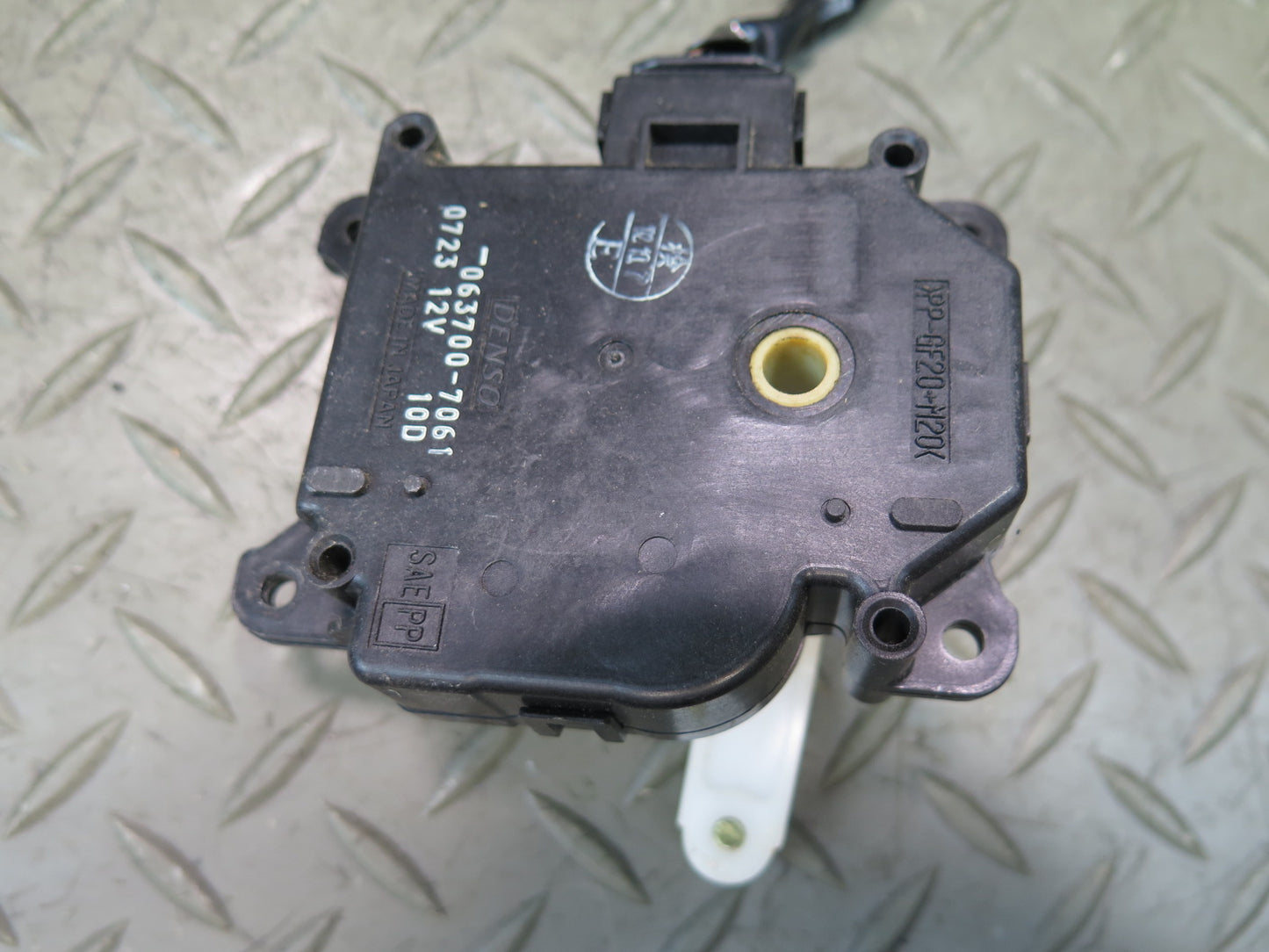 02-10 Lexus Z40 SC430 Set of 5 A/C Heater Flap Door Actuator Motor w Wiring OEM