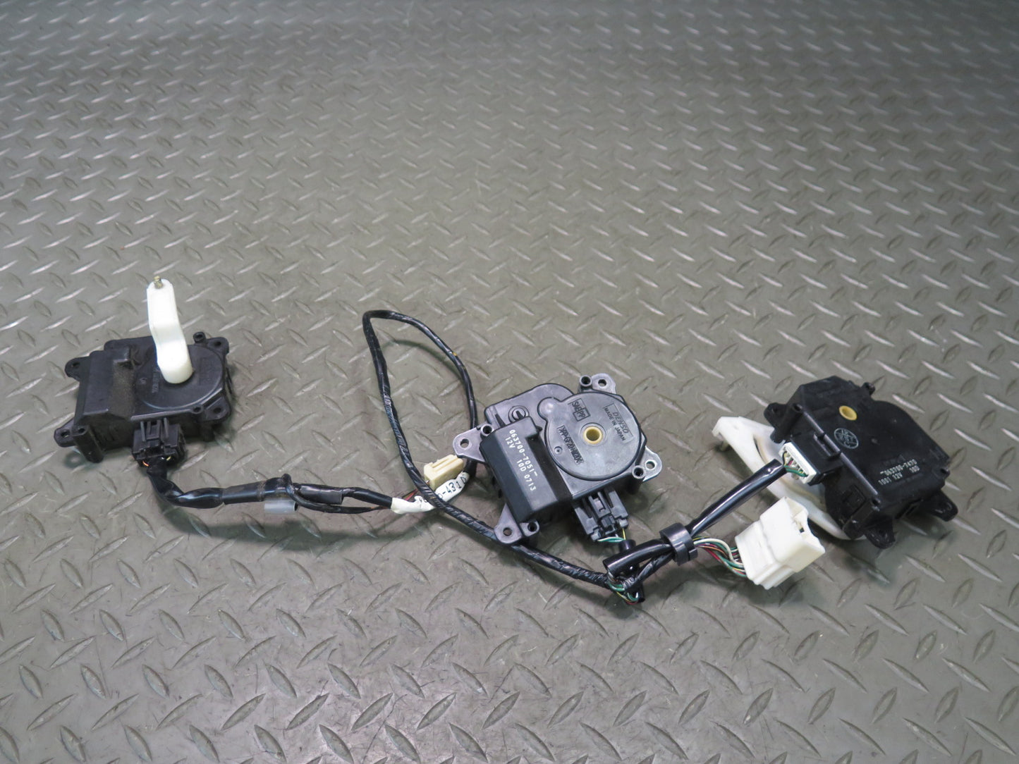 02-10 Lexus Z40 SC430 Set of 5 A/C Heater Flap Door Actuator Motor w Wiring OEM