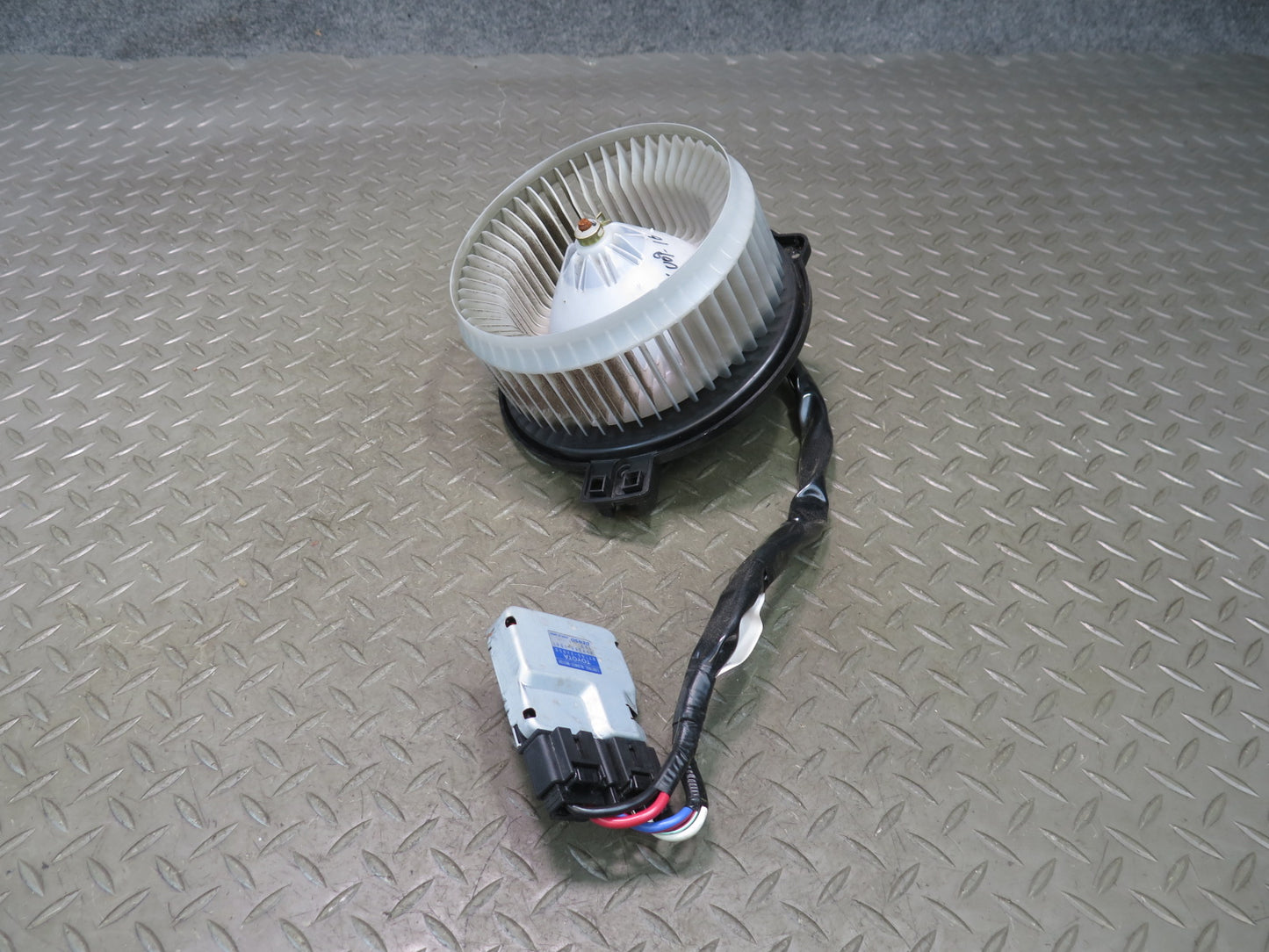 02-10 Lexus Z40 SC430 Hvac A/C Heater Blower Motor Fan w Control Module OEM