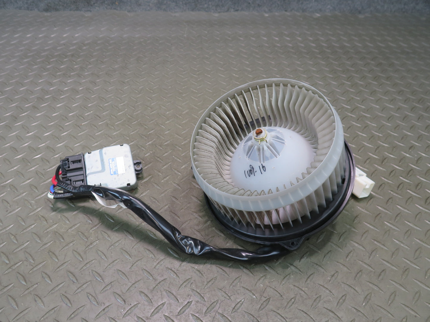 02-10 Lexus Z40 SC430 Hvac A/C Heater Blower Motor Fan w Control Module OEM