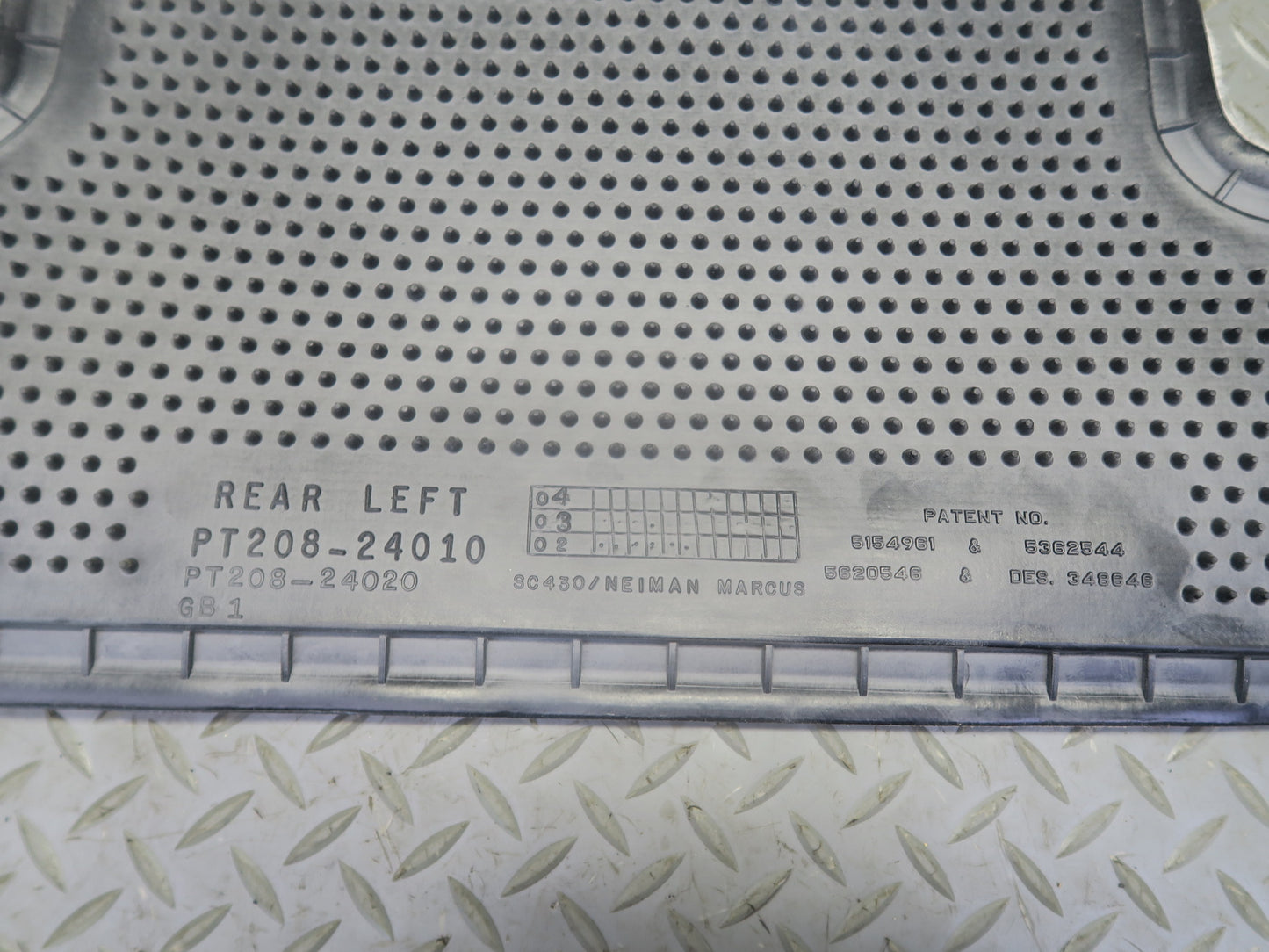 02-10 Lexus UZZ40L SC430 Set of 2 Rear Left & Right Floor MAT Carpet Ecru OEM
