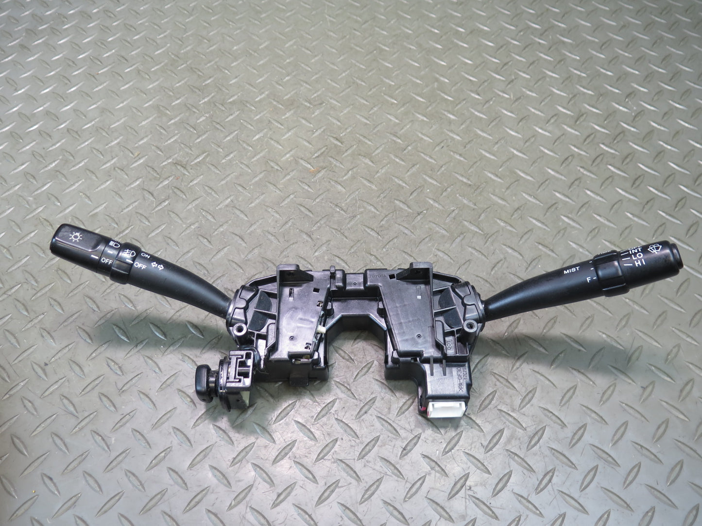 02-10 Lexus UZZ40L SC430 Steering Column Headlight Wiper Multi Switch OEM