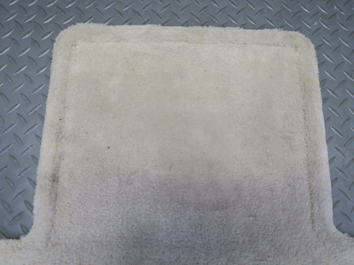 02-10 Lexus UZZ40L SC430 Set of 2 Rear Left & Right Floor MAT Carpet Ecru OEM