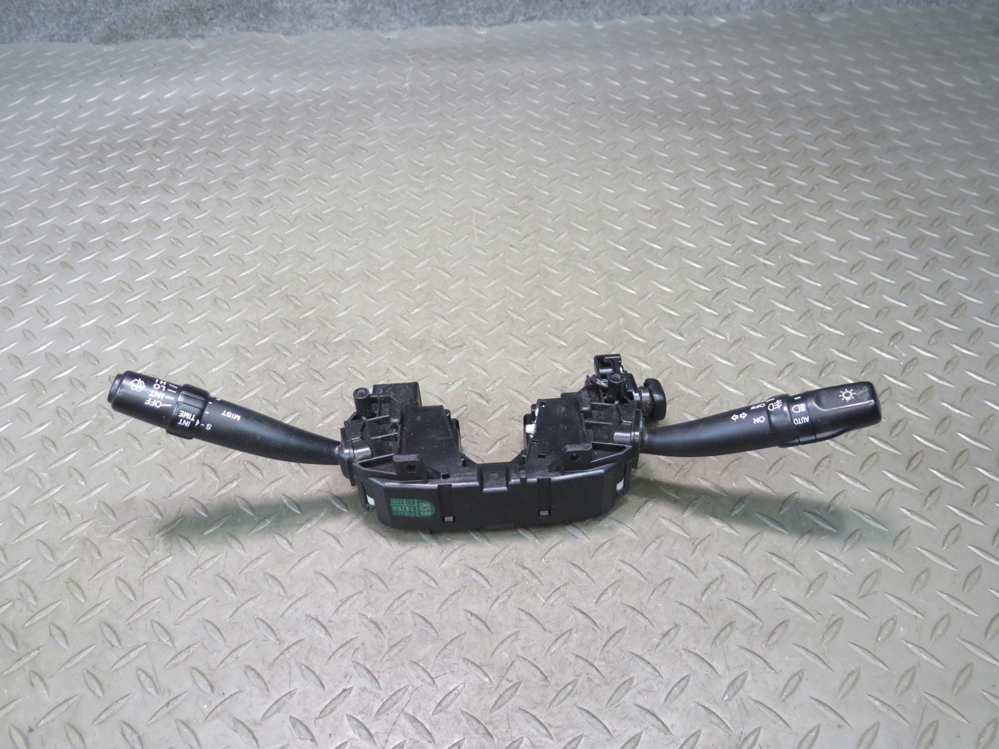 02-10 Lexus UZZ40L SC430 Steering Column Headlight Wiper Multi Switch OEM