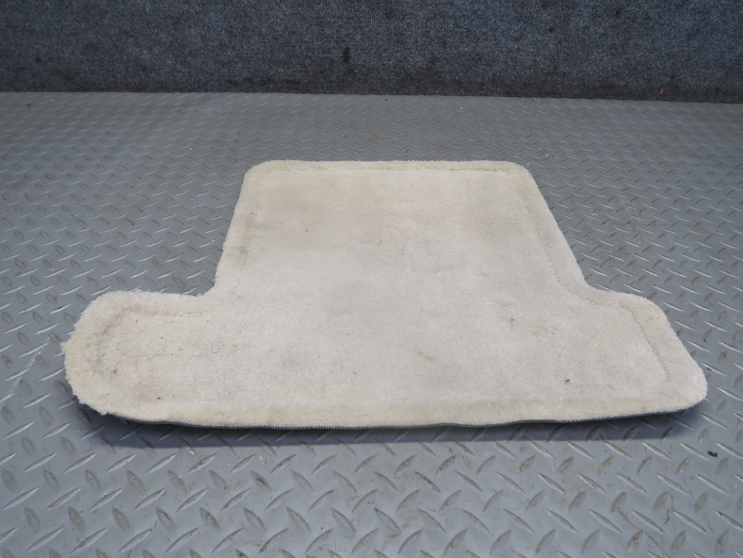 02-10 Lexus UZZ40L SC430 Set of 2 Rear Left & Right Floor MAT Carpet Ecru OEM
