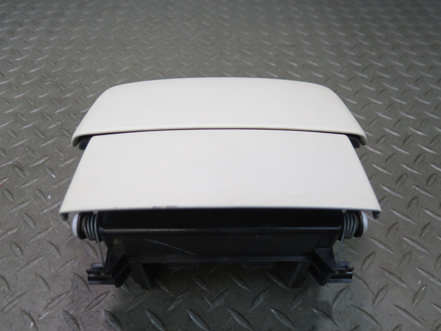 02-10 Lexus UZZ40L SC43 Rear Center Console Pocket Storage Compartment Ecru OEM