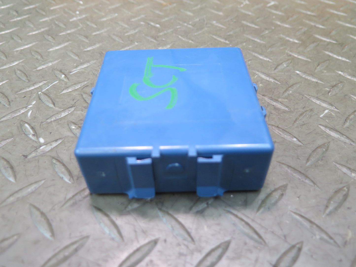 02-05 Lexus UZZ40L SC430 Tire Pressure Receiver Control Module 89760-24010 OEM