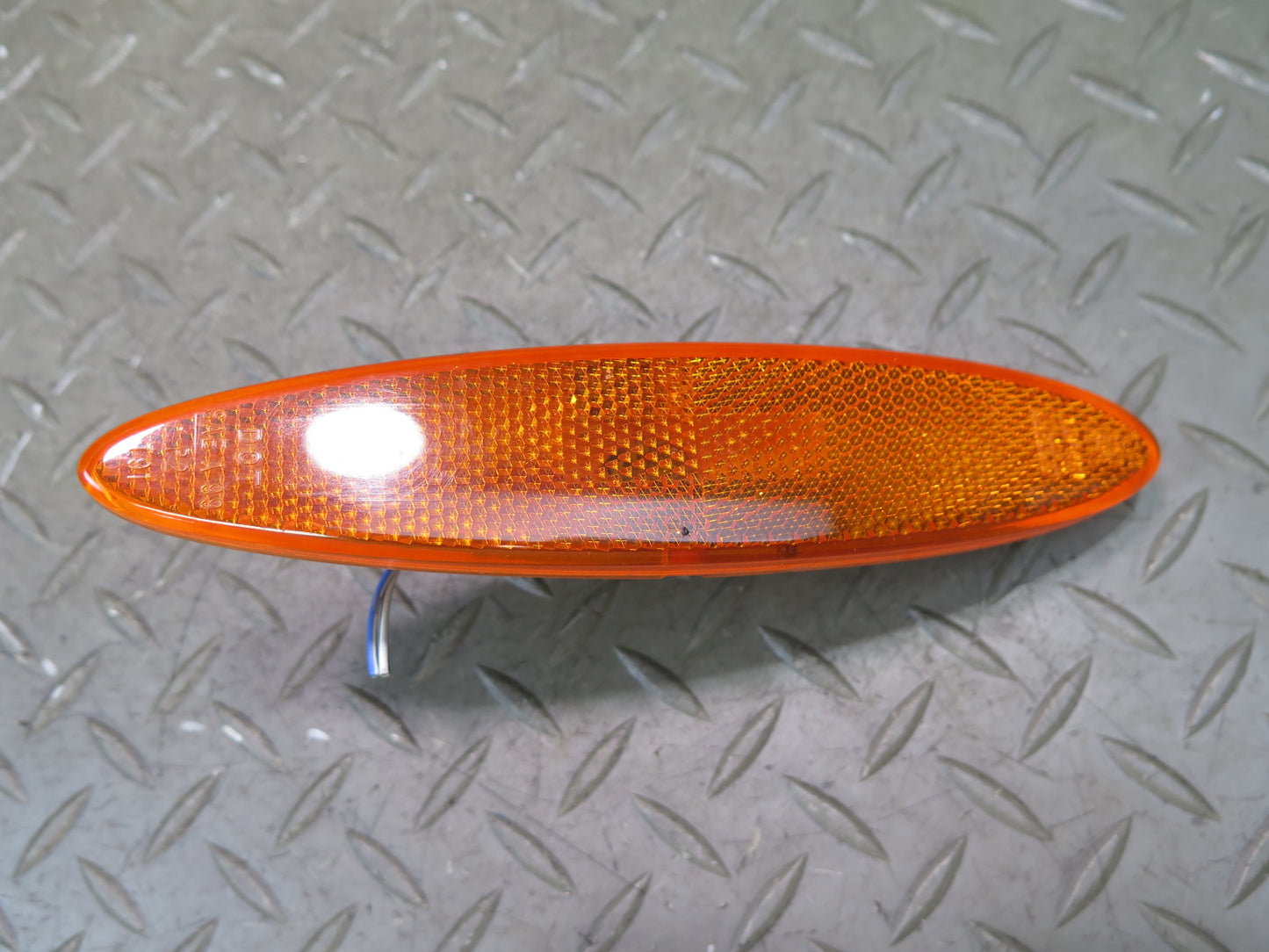02-10 Lexus UZZ40L SC430 Set of 2 Front Left & Right Side Marker Light Lamp OEM