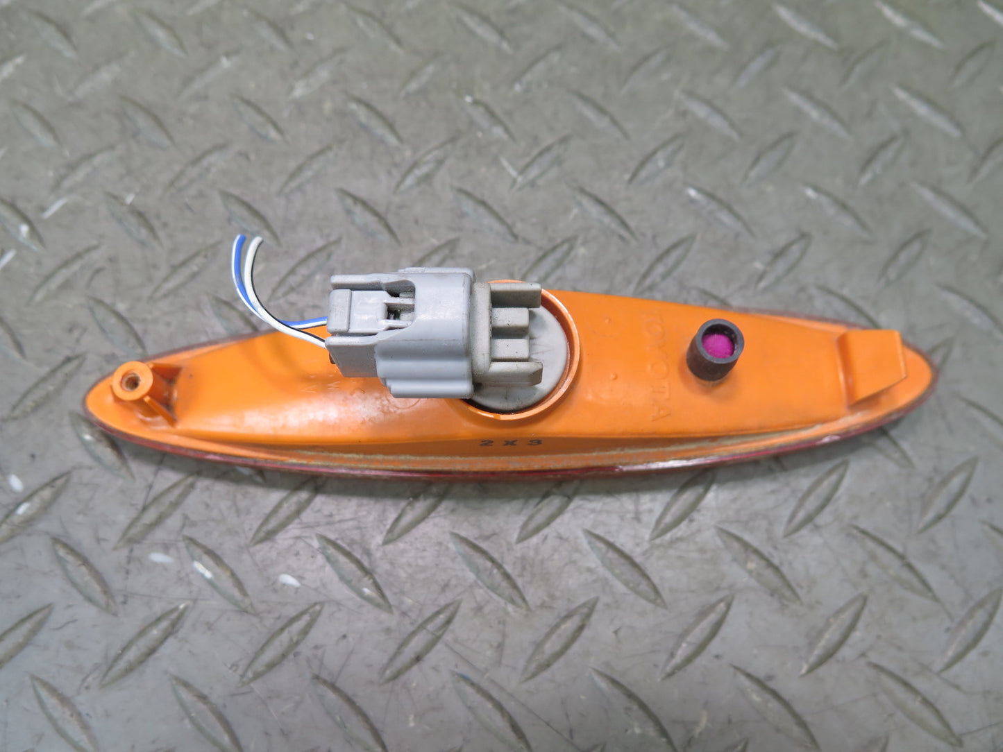 02-10 Lexus UZZ40L SC430 Set of 2 Front Left & Right Side Marker Light Lamp OEM