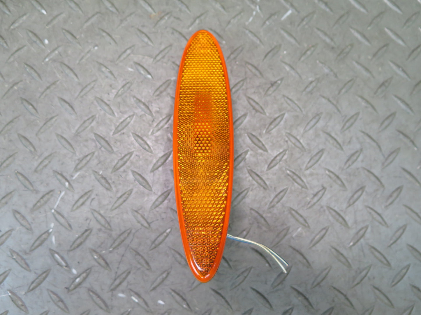 02-10 Lexus UZZ40L SC430 Set of 2 Front Left & Right Side Marker Light Lamp OEM