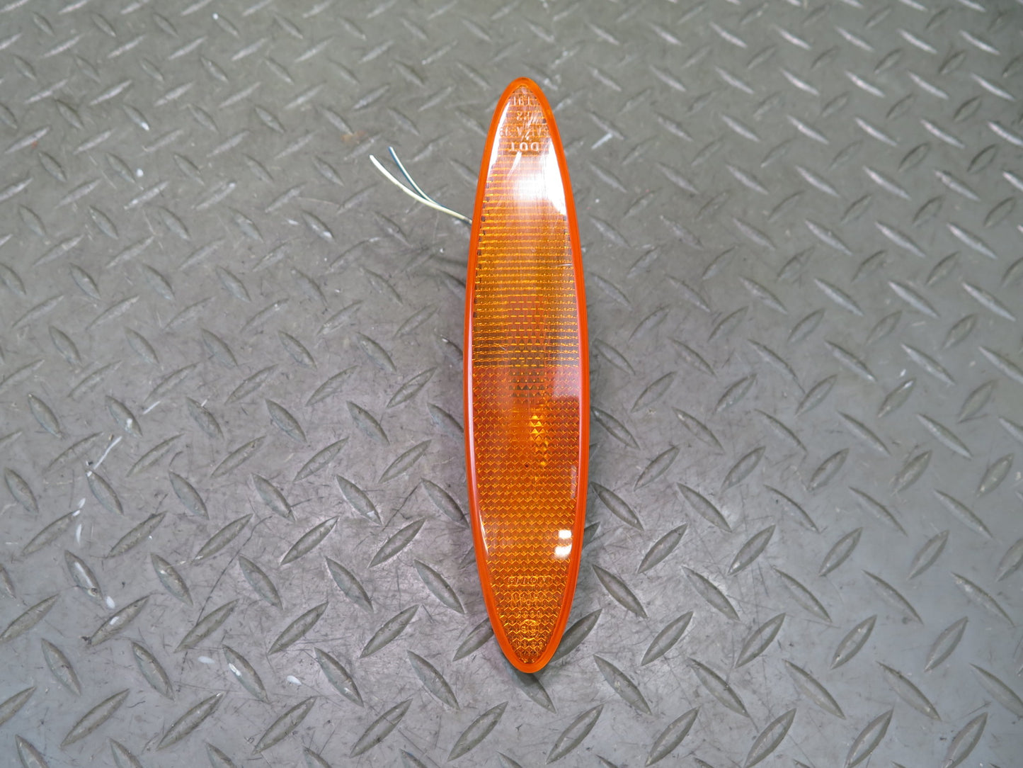 02-10 Lexus UZZ40L SC430 Set of 2 Front Left & Right Side Marker Light Lamp OEM