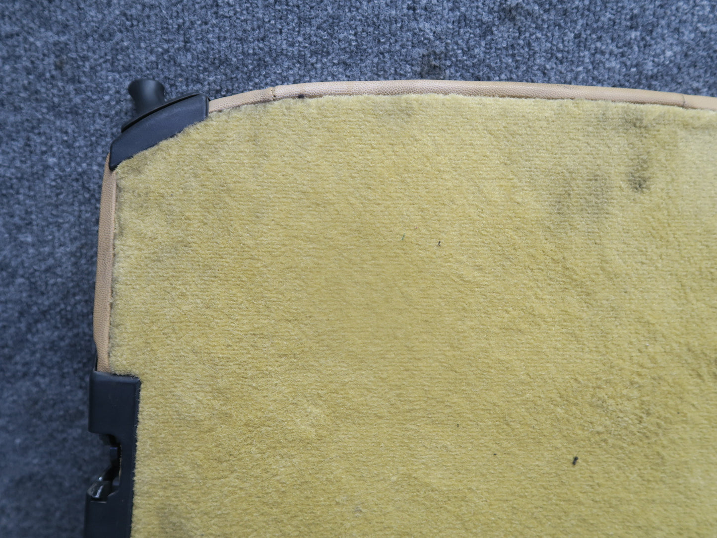 1999-2004 Porsche 911 996 Convertible Rear Left Seat Upper Leather Cushion