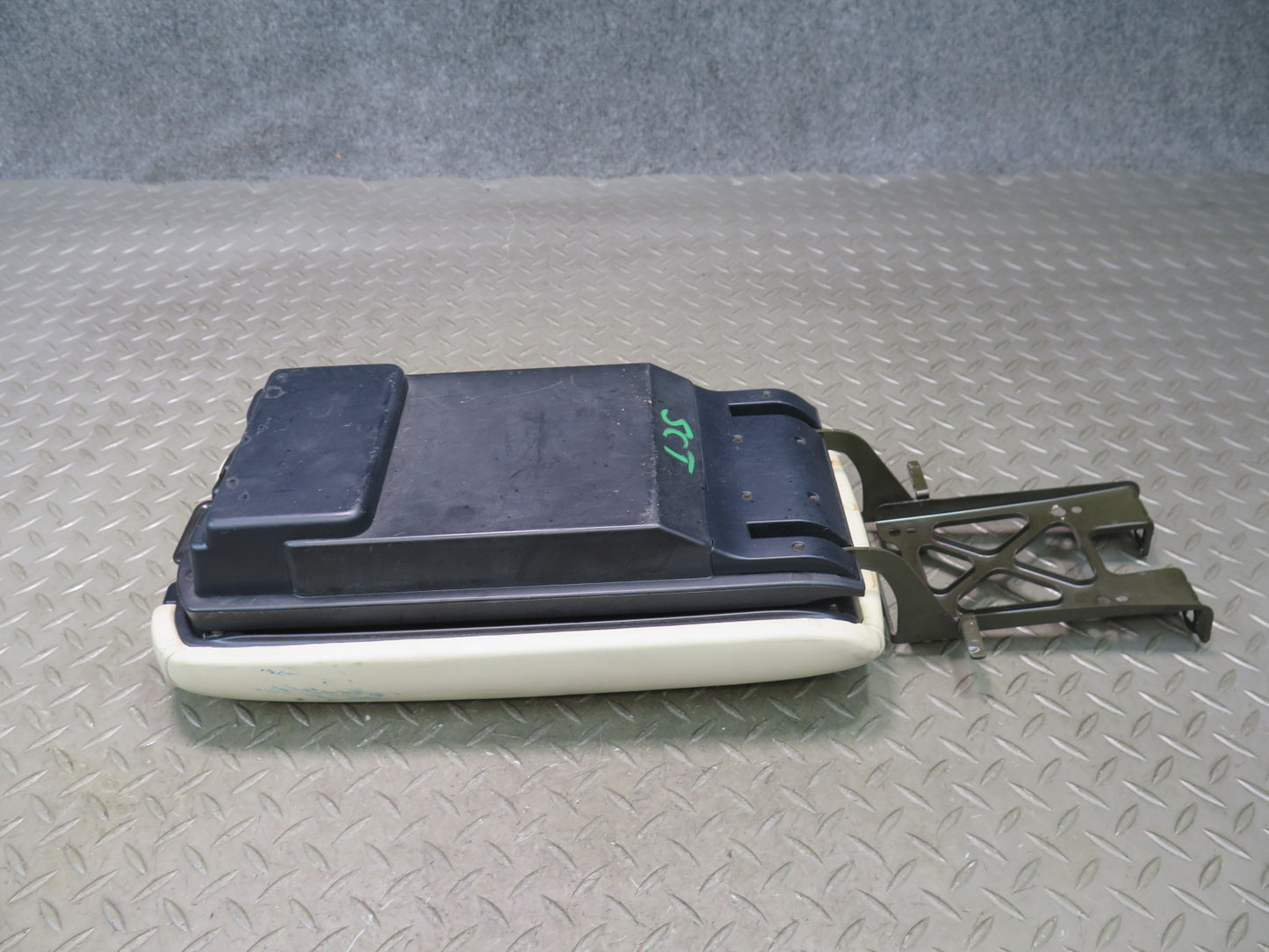 02-05 Lexus SC430 Center Console Compartment Storage Armrest Lid Cover Ecru OEM