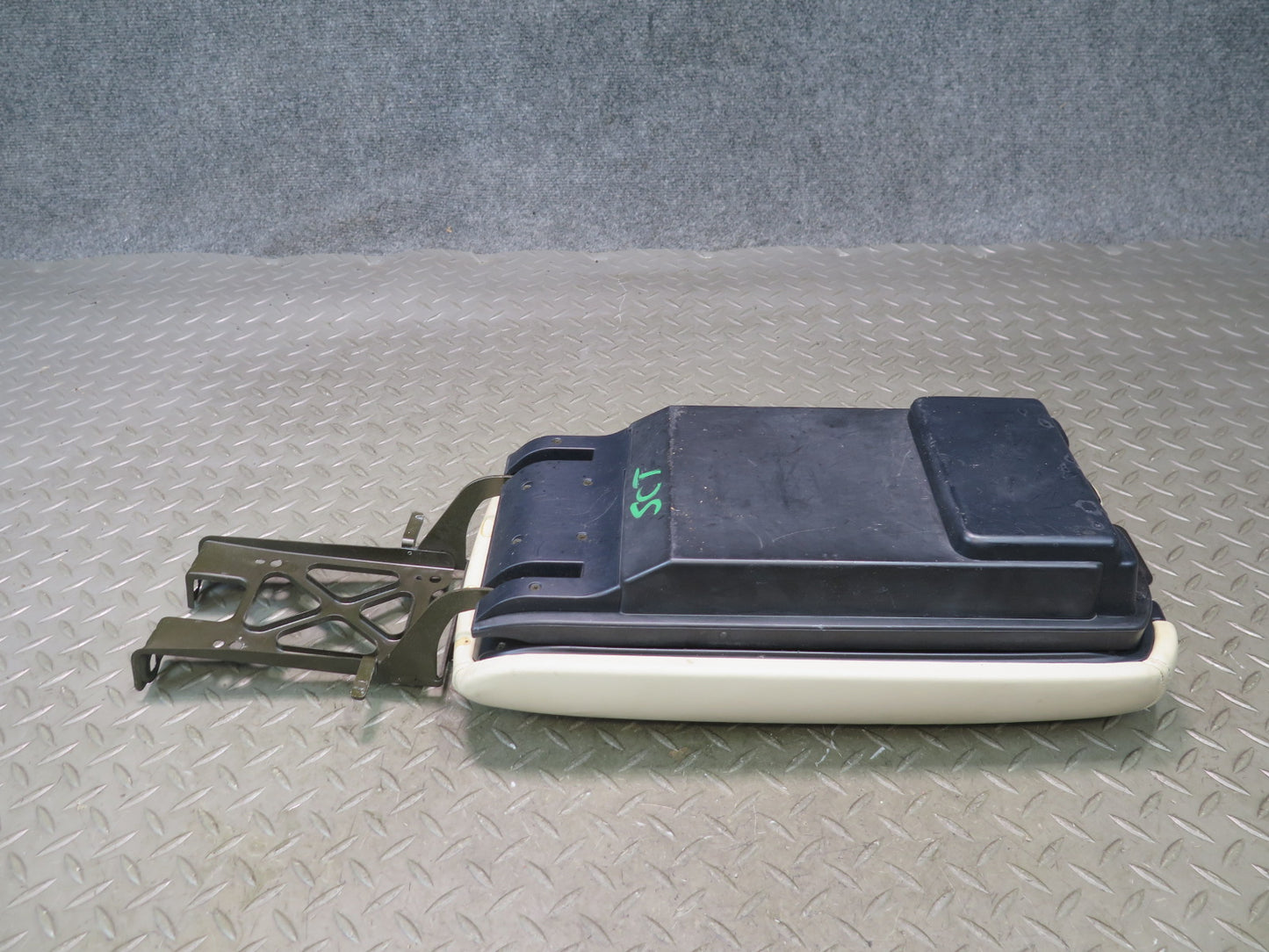 02-05 Lexus SC430 Center Console Compartment Storage Armrest Lid Cover Ecru OEM