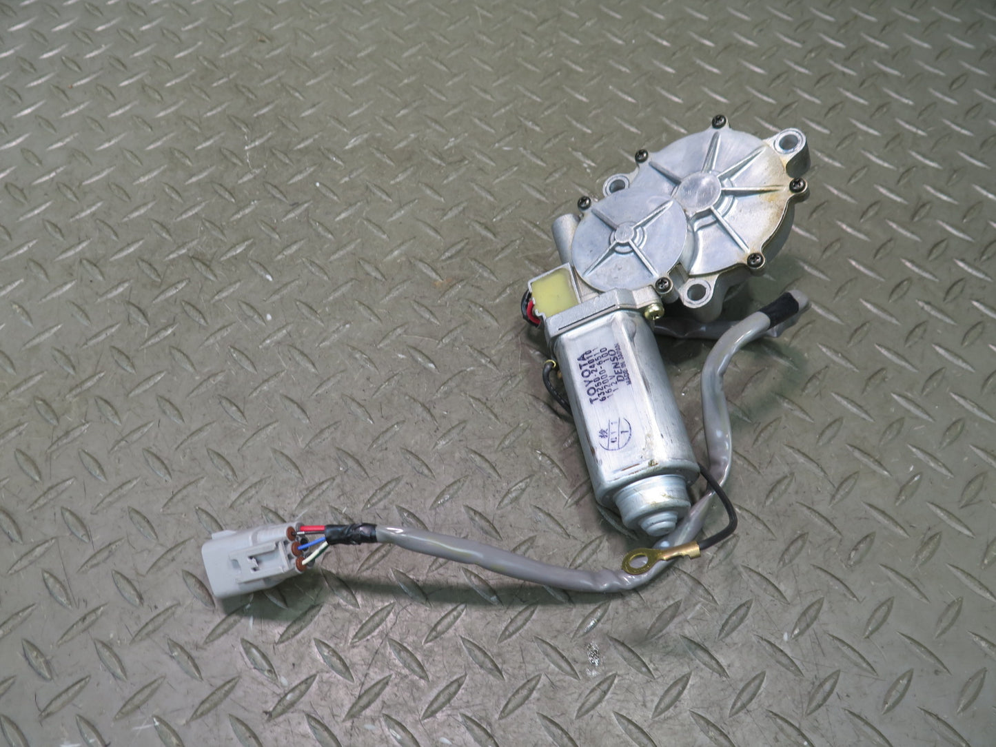 02-10 Lexus UZZ40L SC430 Convertible Rear Left TOP Roof Hinge Drive Motor OEM