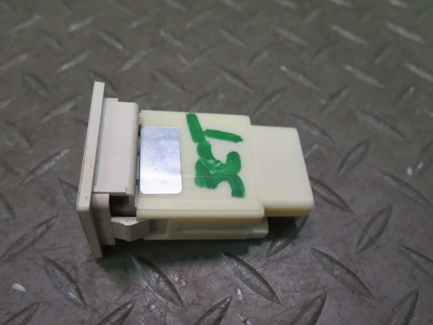 02-10 Lexus Z40 SC430 Trunk Lid Release Fuel Door Lock Unlock Button Switch OEM