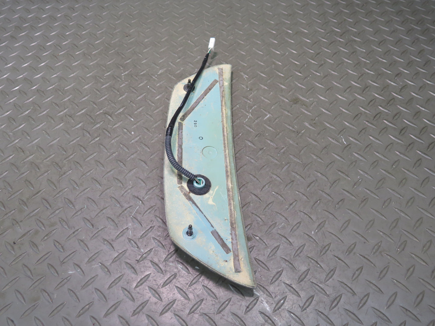 02-10 Lexus UZZ40L SC430 Rear Trunk Third 3RD Brake Light Lamp Silver OEM